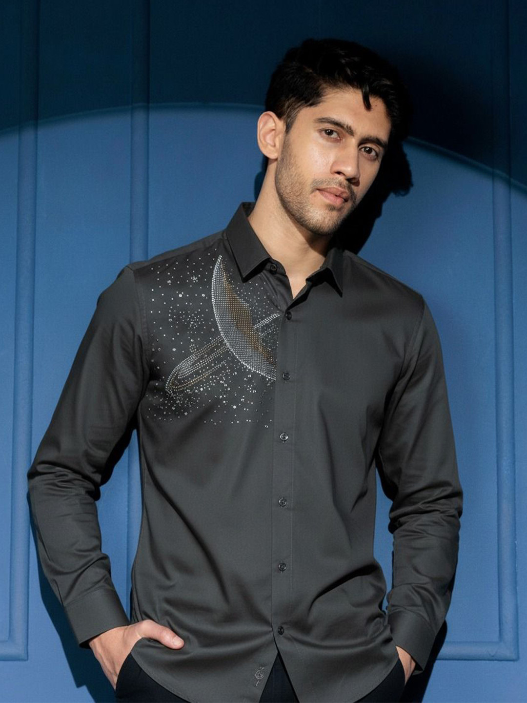 CLASSY VOUGE Men Classic Regular Fit Spread Collar Long Sleeves Casual Shirt