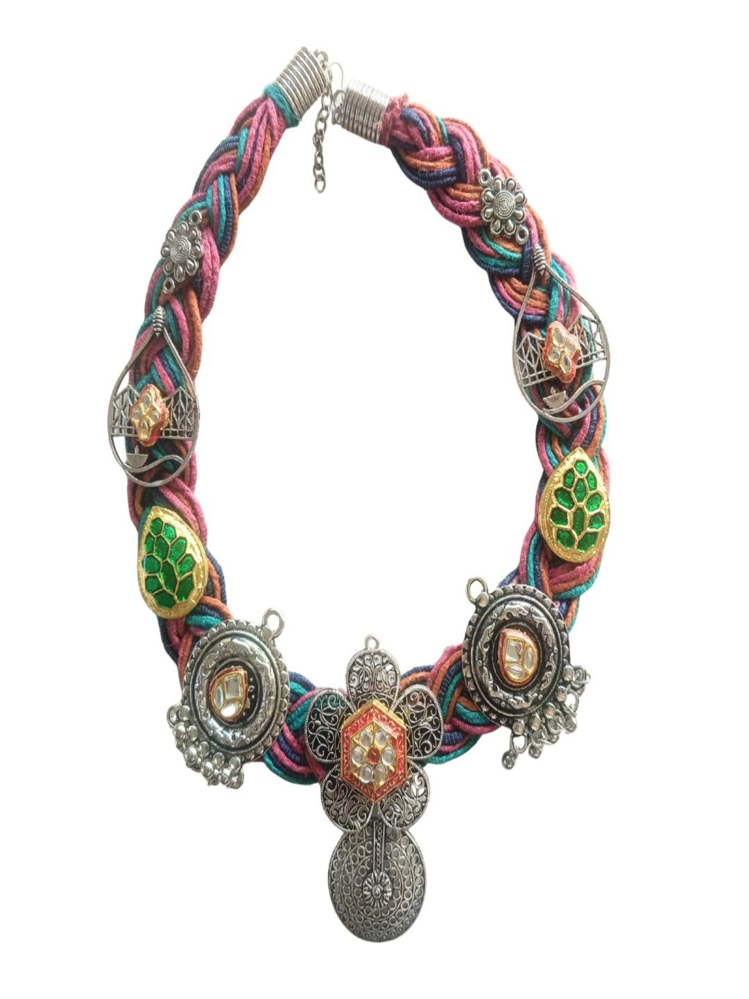 THE NAKHRA STORE Kundan Studded Necklace
