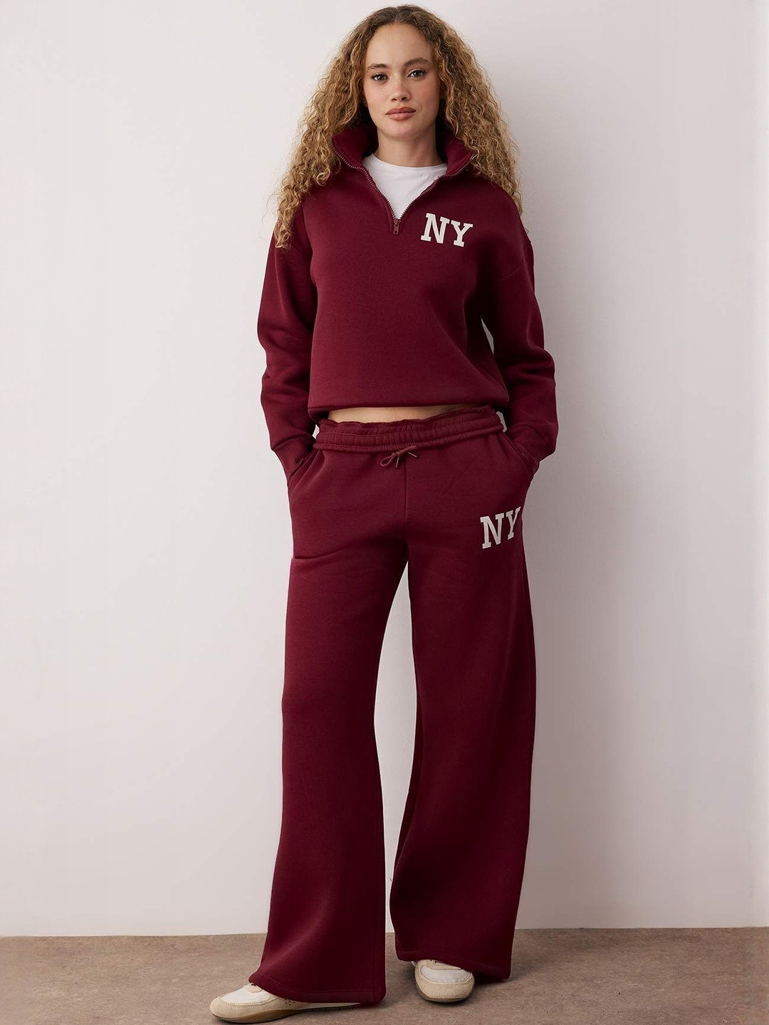 Trendyol Printed Mock Collar Zippered Sweatshirt With Trouser