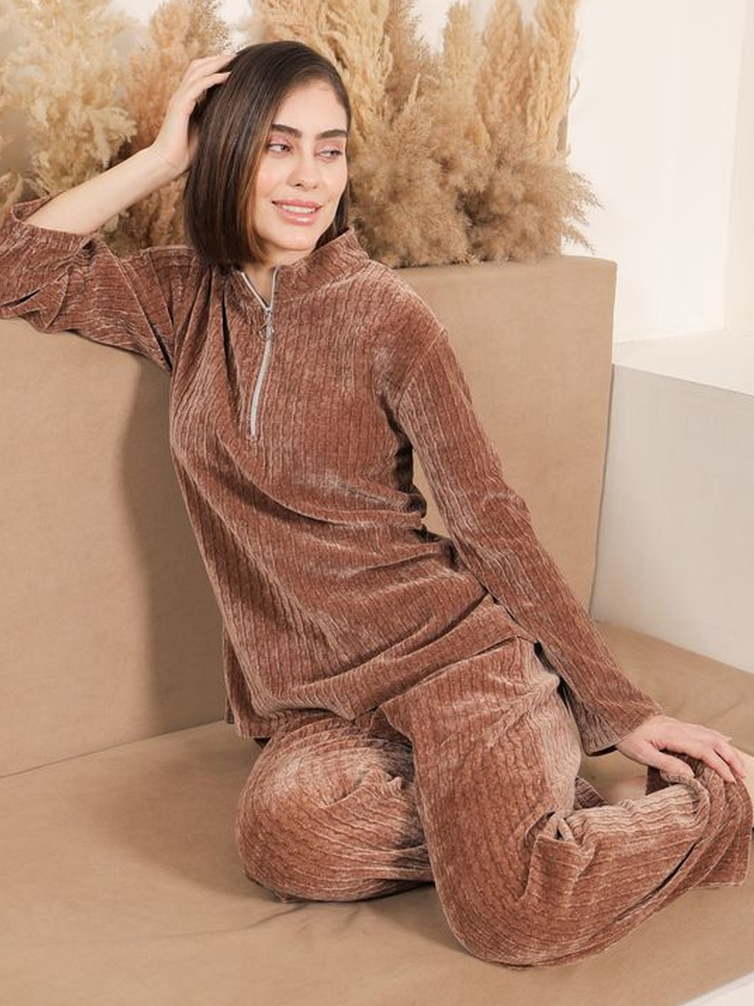 KIZA Women Self Design Striped Nightsuit