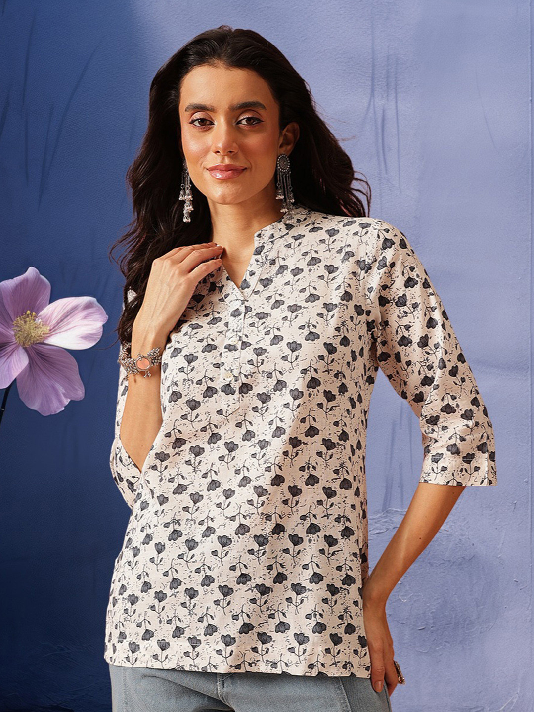FEMBLISS Floral Printed Mandarin Collar Straight Short Kurti