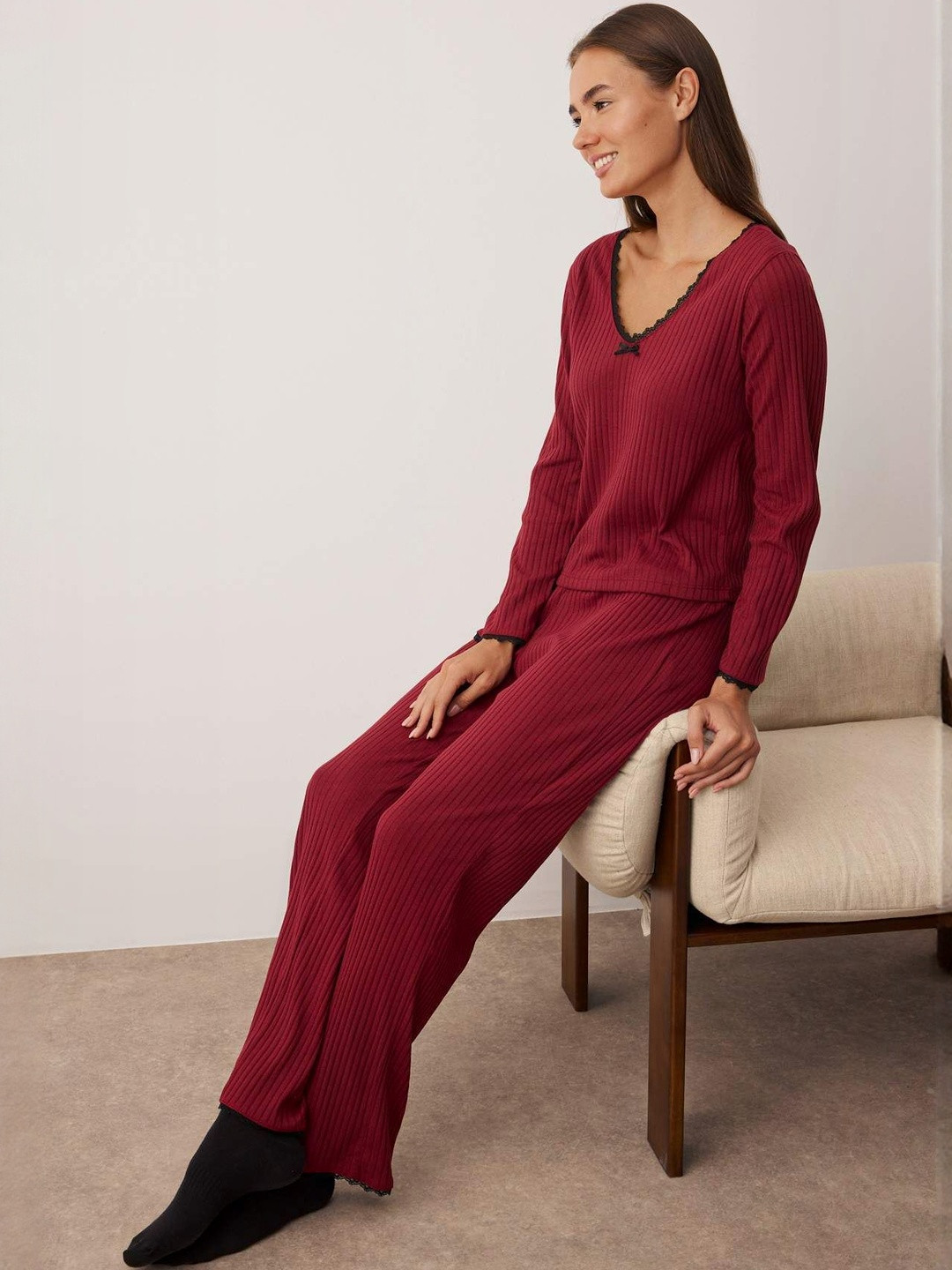Trendyol Women V-Neck Night suit
