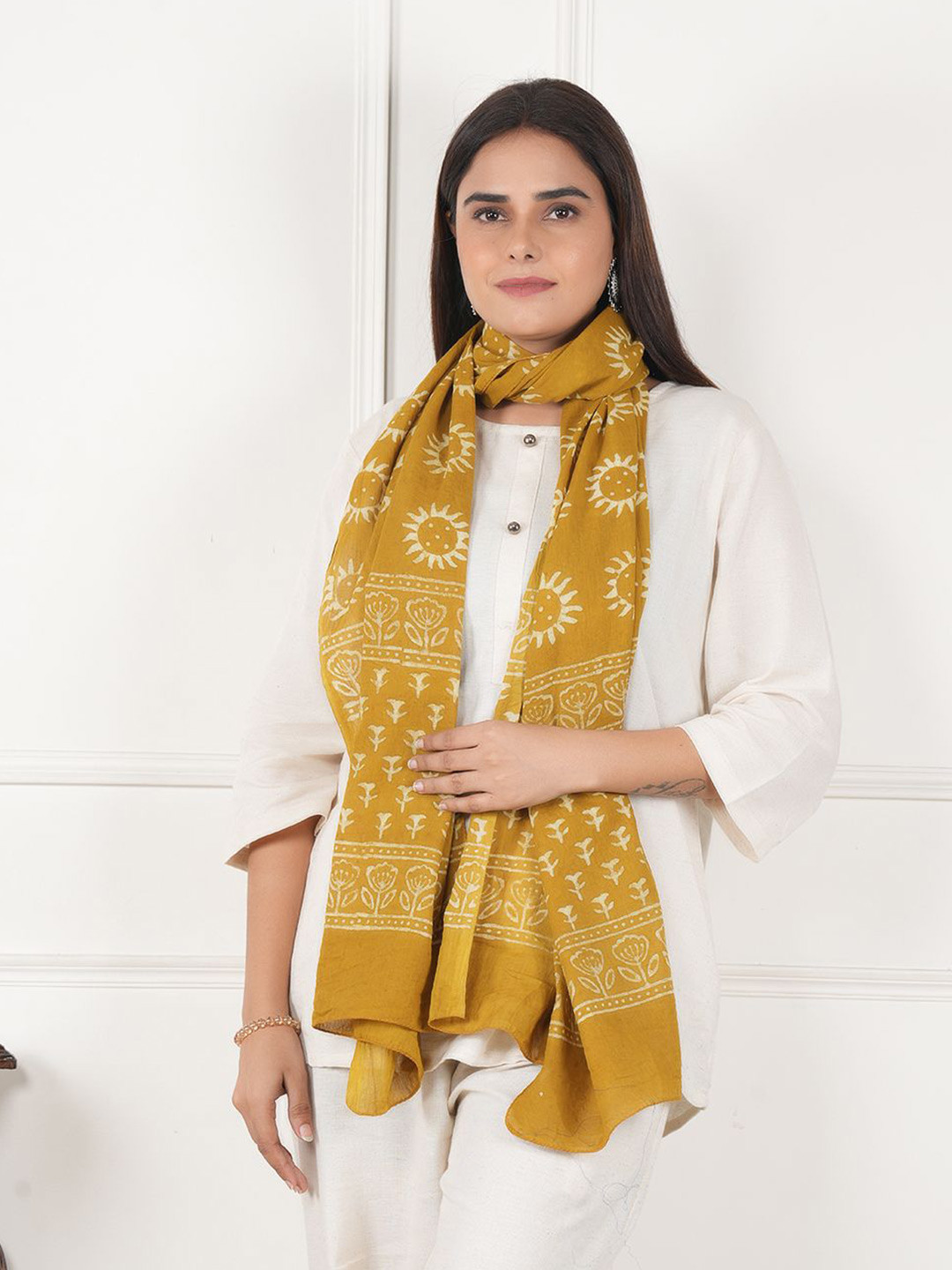 Style Shoes Women Cotton Printed Scarf with Taping Border