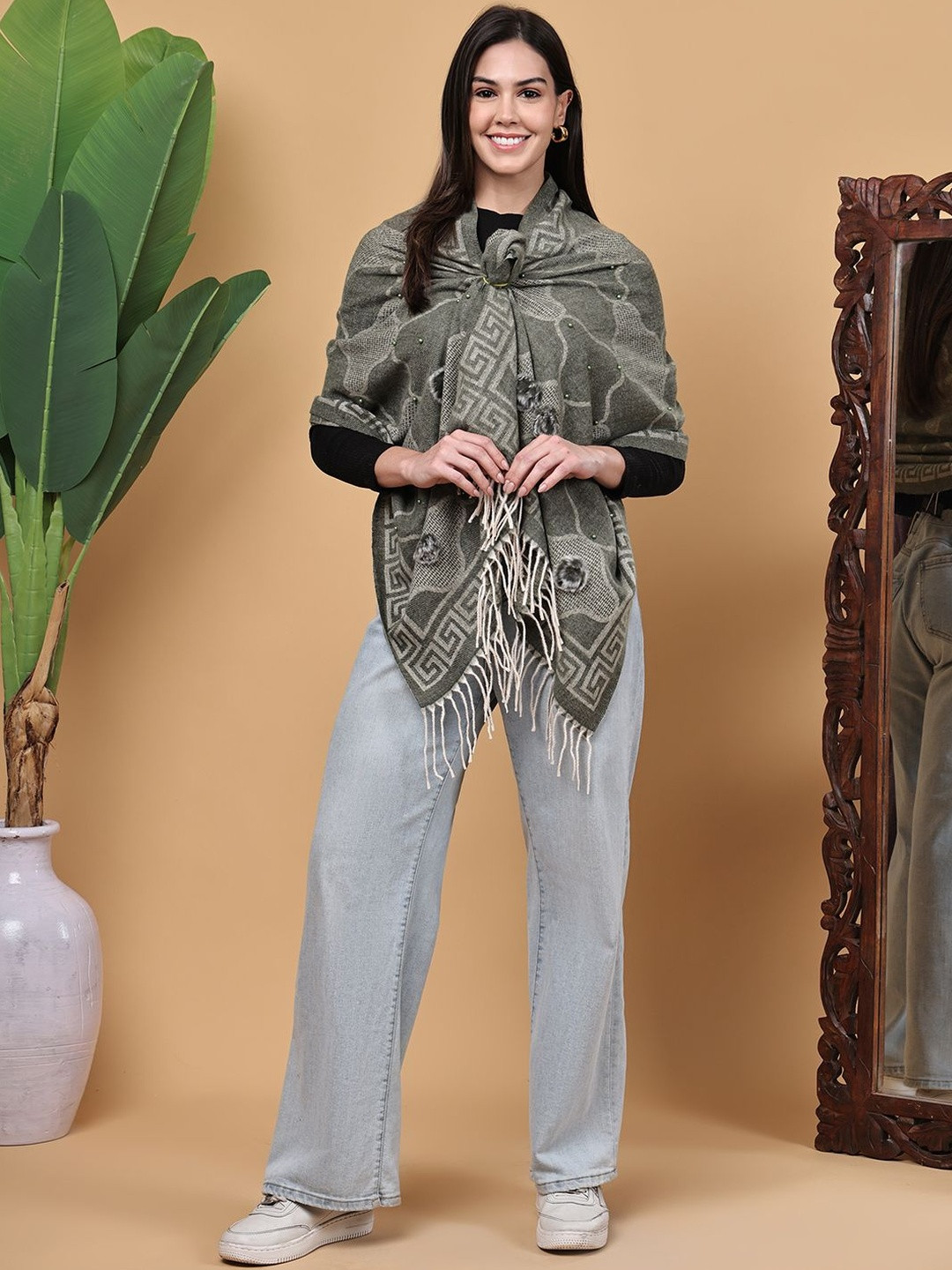 ELLIS Women Abstract Printed Tasselled Border Acrylic Stole