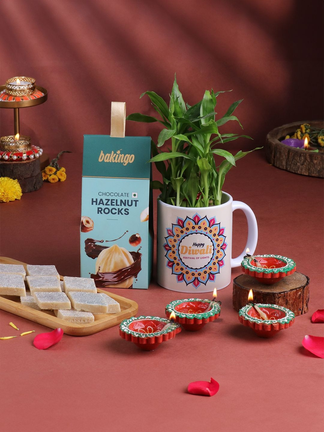 Floweraura Set Of 8 Diwali Gifts Hamper-500g