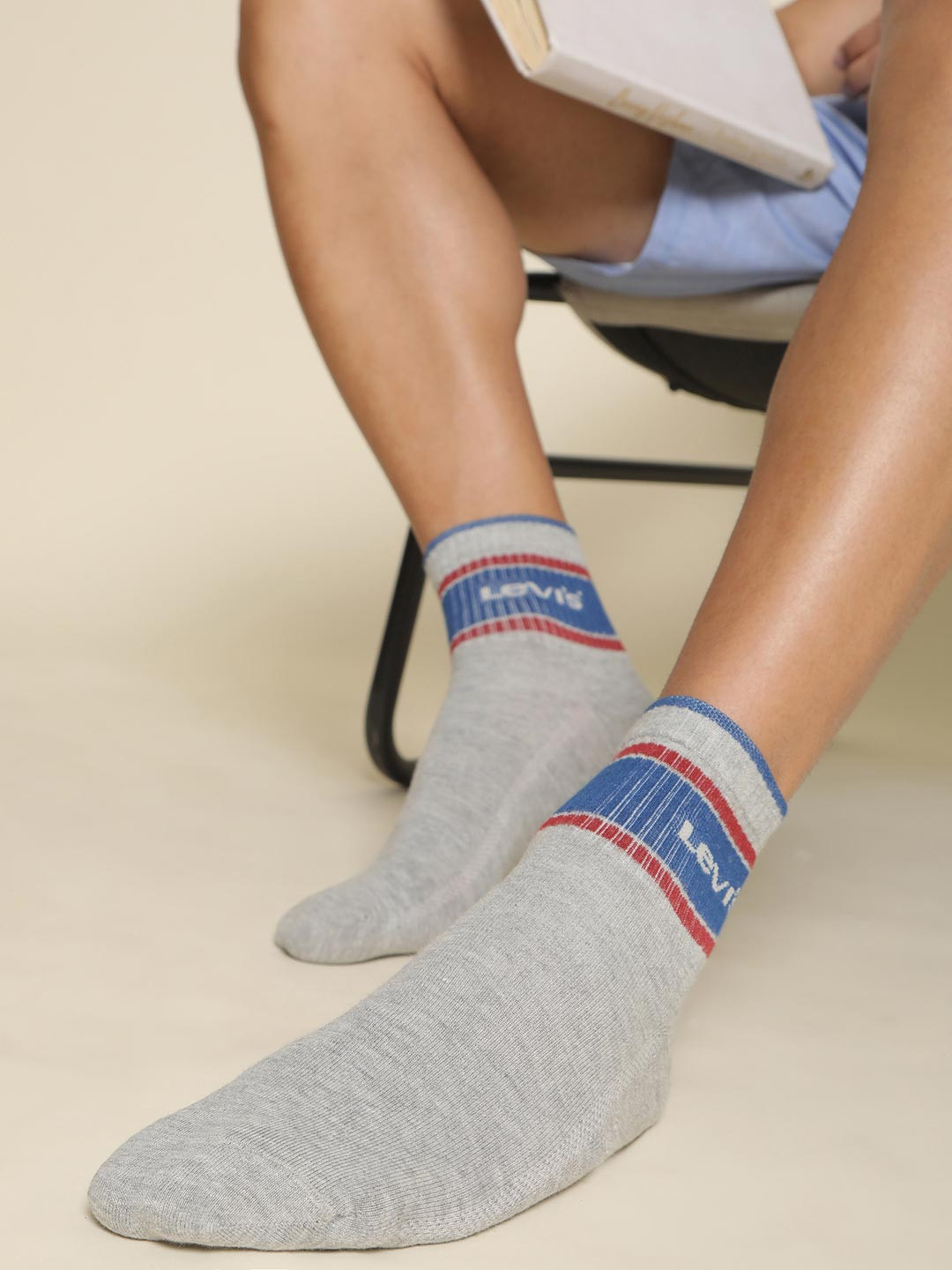 Levis Men LS207 Pack of 3 Cotton Stretch Non Terry Ankle Mid Cut Socks