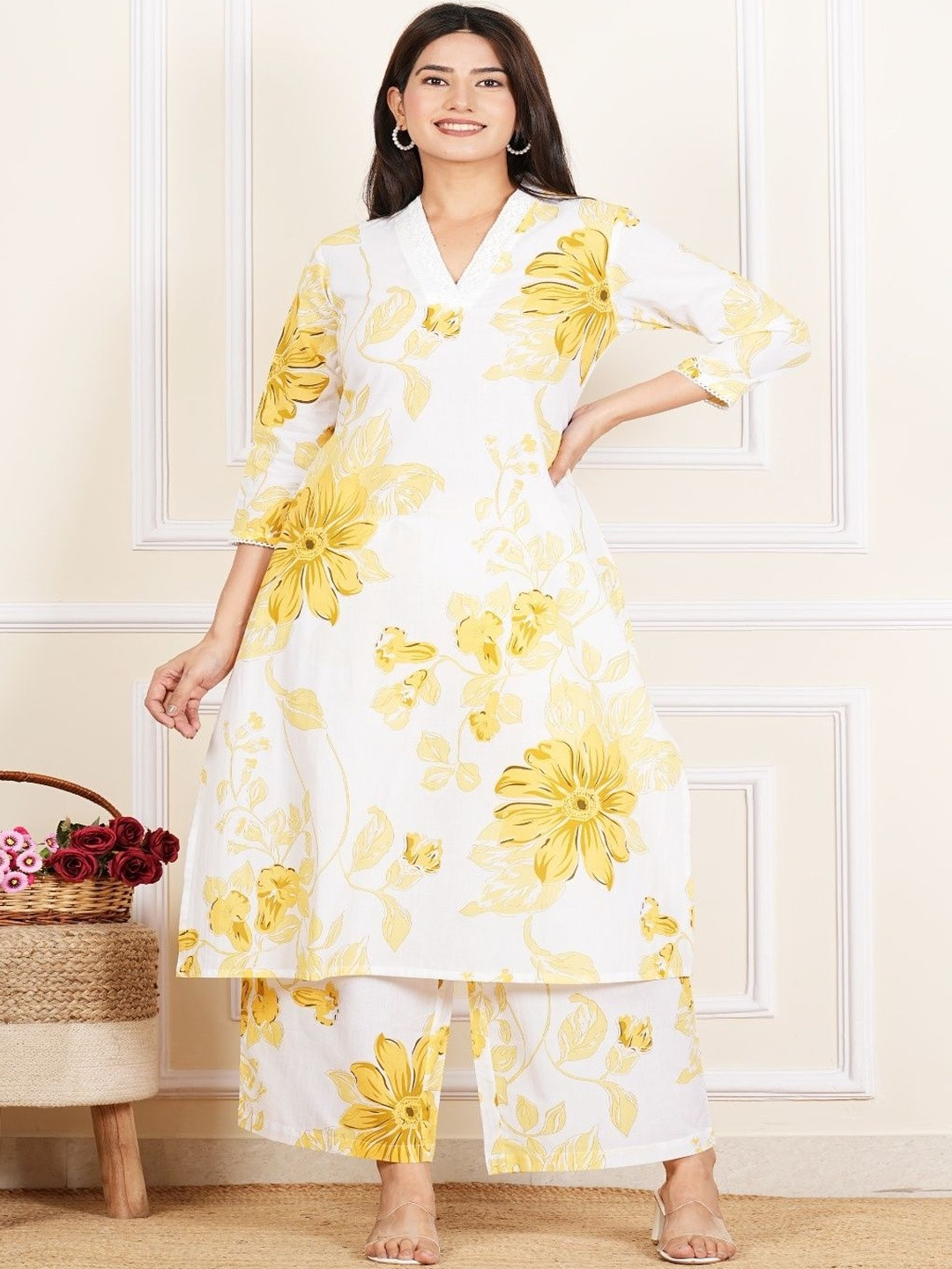 KALPARUN Women Floral Printed Regular Pure Cotton Kurta with Palazzos