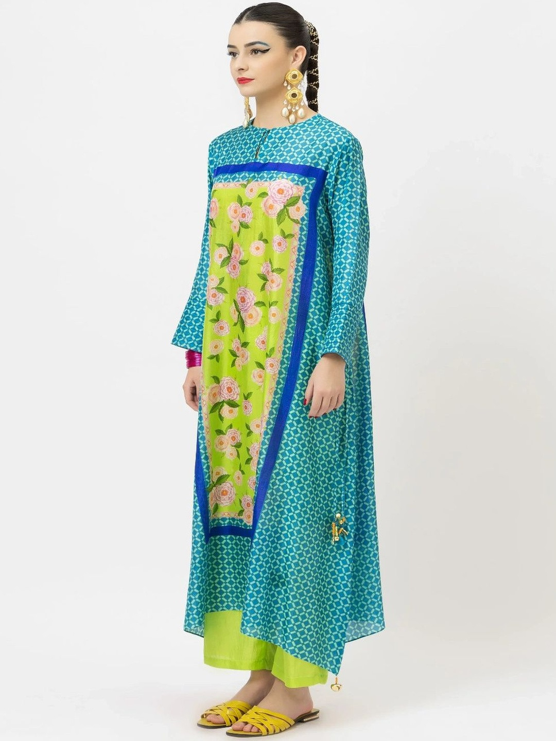 jungle marigold Women Floral Printed Regular Pure Silk Kurta with Trousers