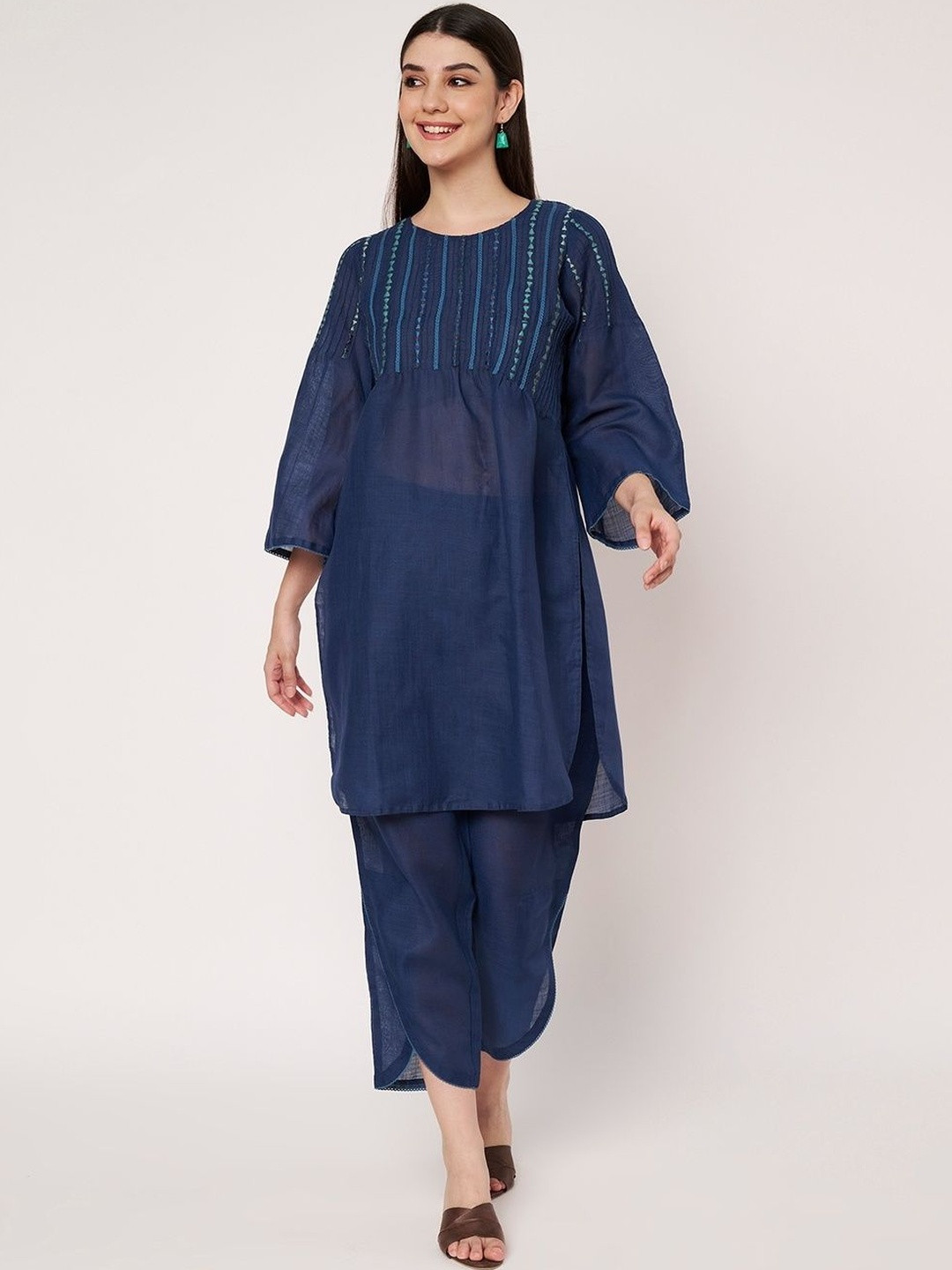 OLD ROSE Women Embroidered Regular Kurta with Harem Pants