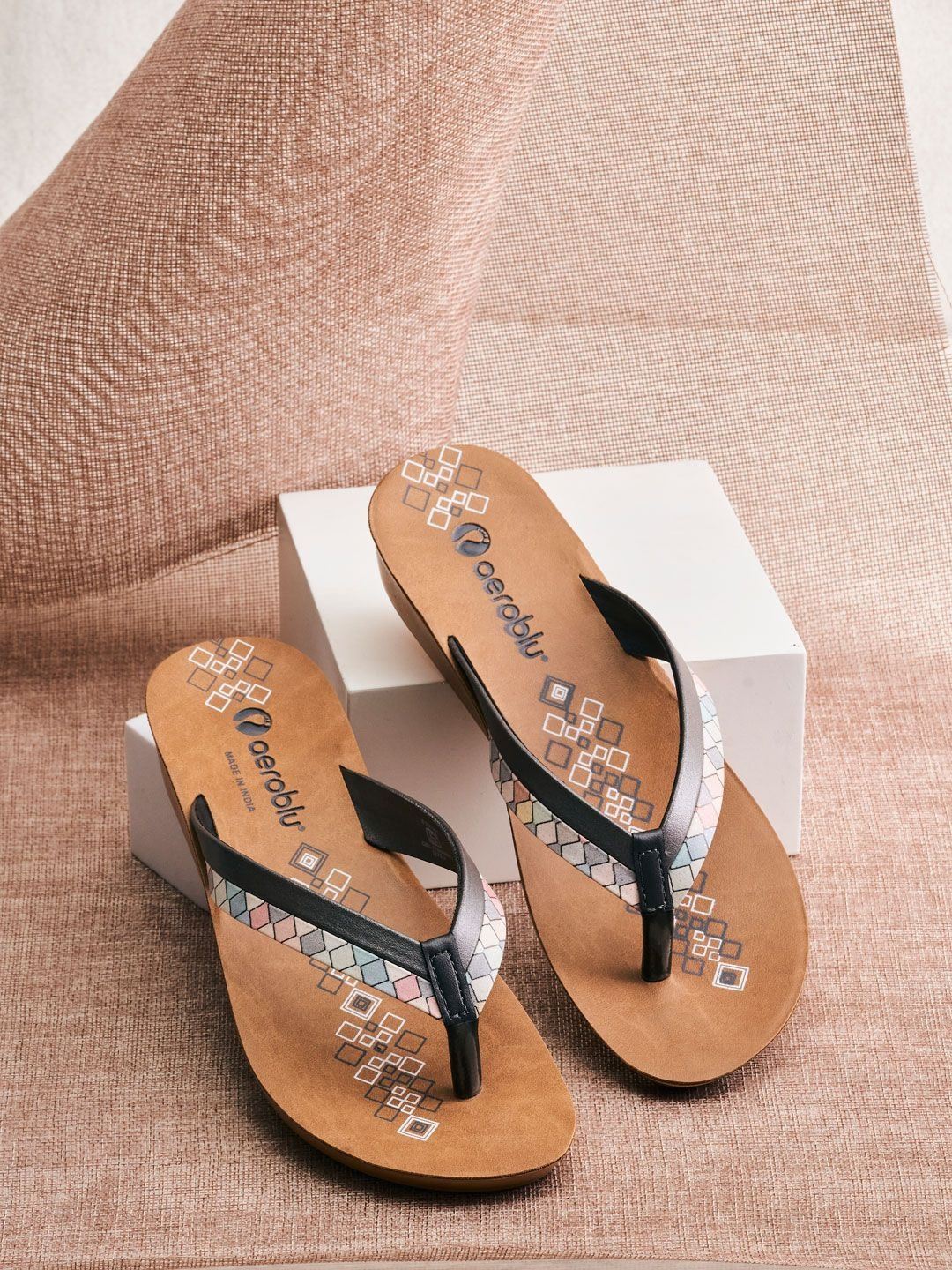 Aeroblu Printed Open Toe Leather Open Toe Flats