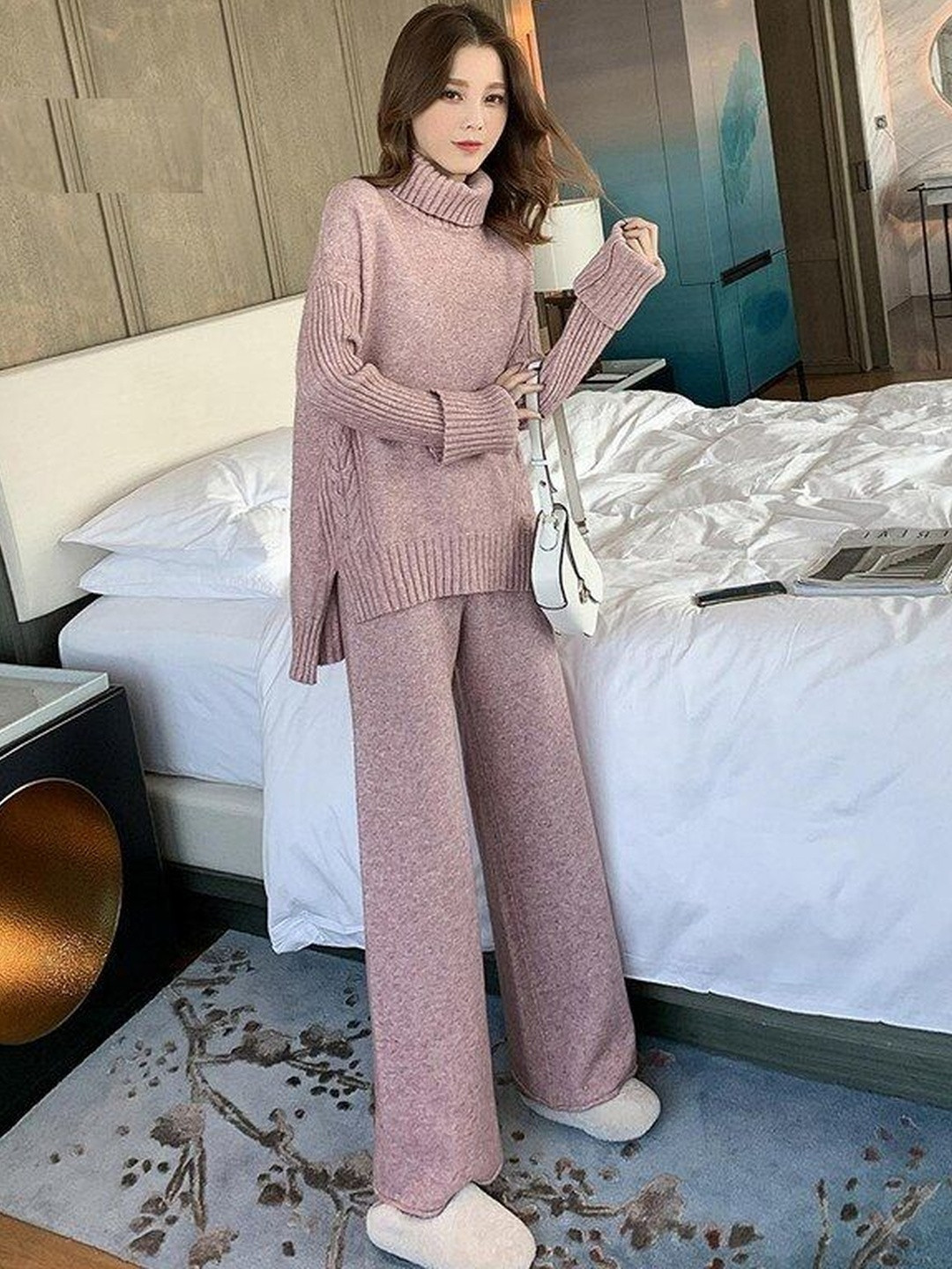 MONRSH High Neck Long Sleeves Sweatshirt & Trousers