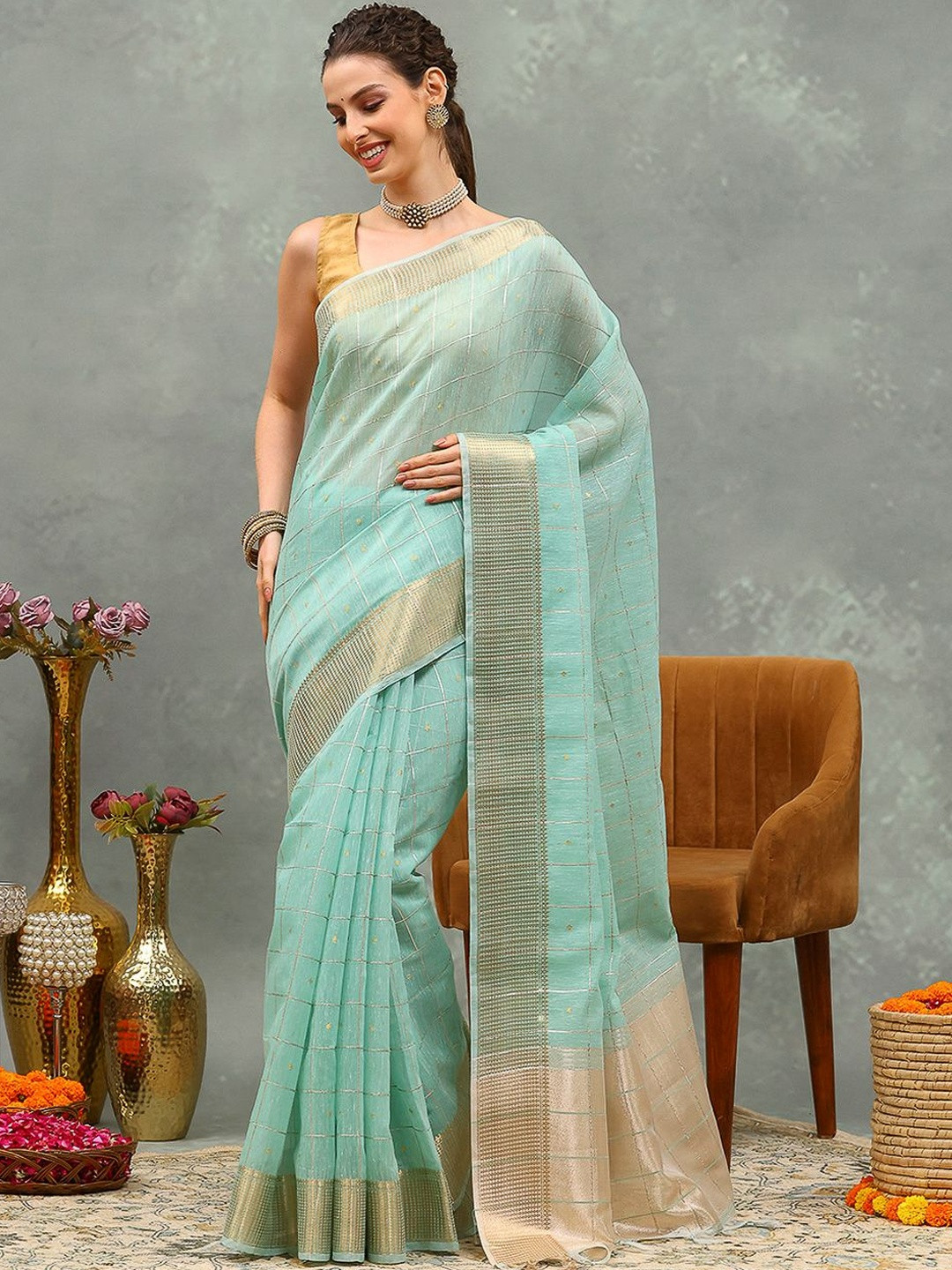 Meena Bazaar Checked Zari Handloom Saree