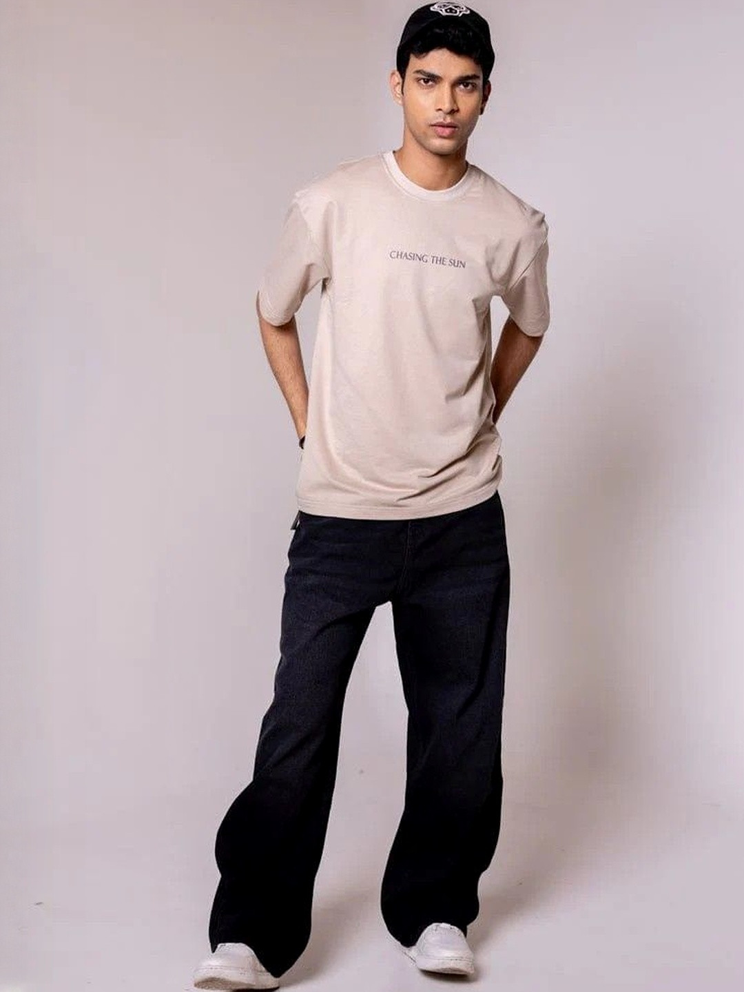 Minus One Oversized Graphic Printed Round Neck Pure Cotton T-Shirt