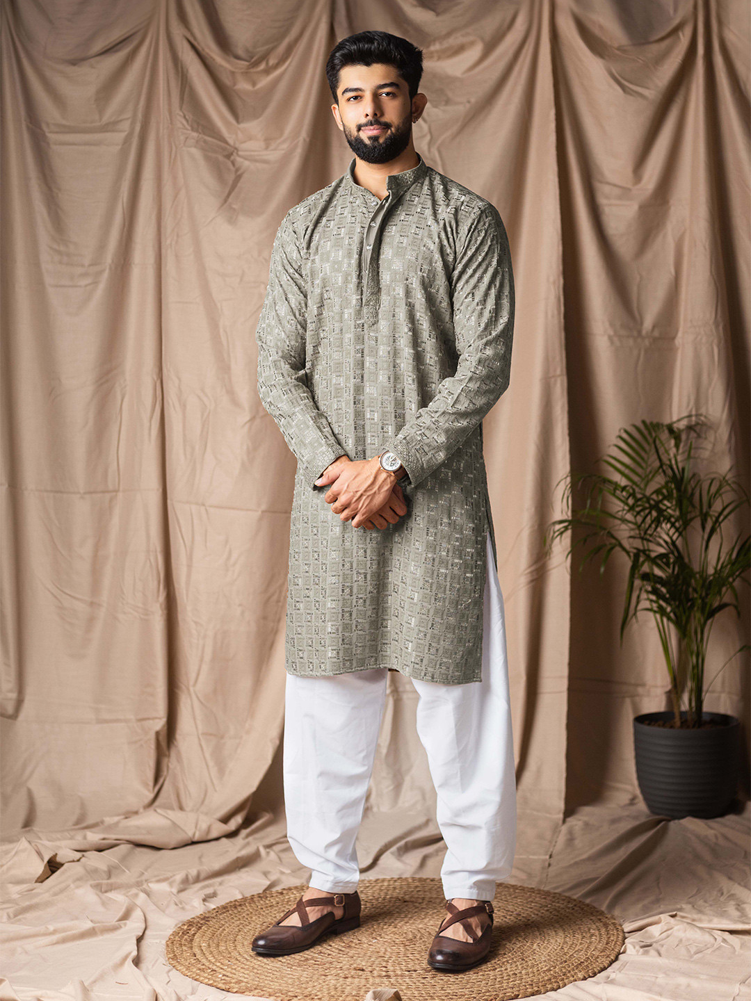 Rawayi Men Anarkali Kurta