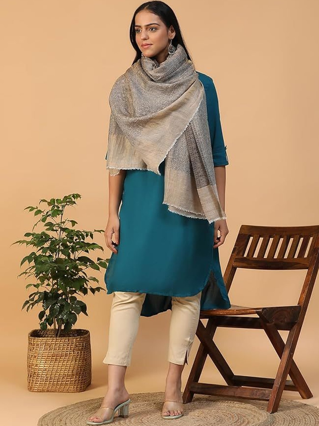 Merinomere Paisley Woven Design Fringed Border Shawl