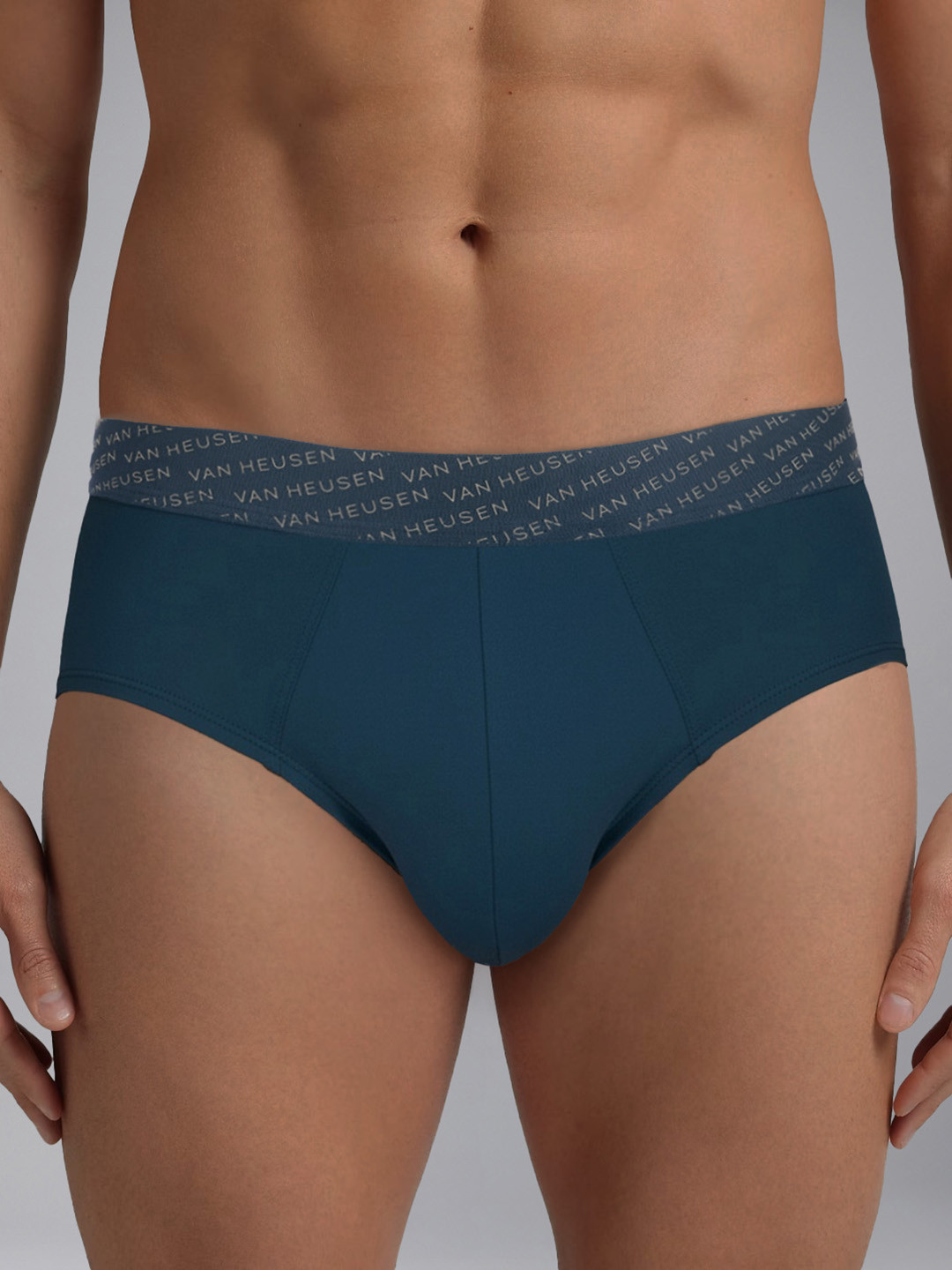 Van Heusen Innerwear Men Solid Outer Elastic Waistband Briefs