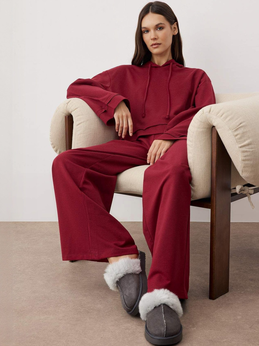 Trendyol Women Solid Hooded Neck T-shirt & Pajama Night suit