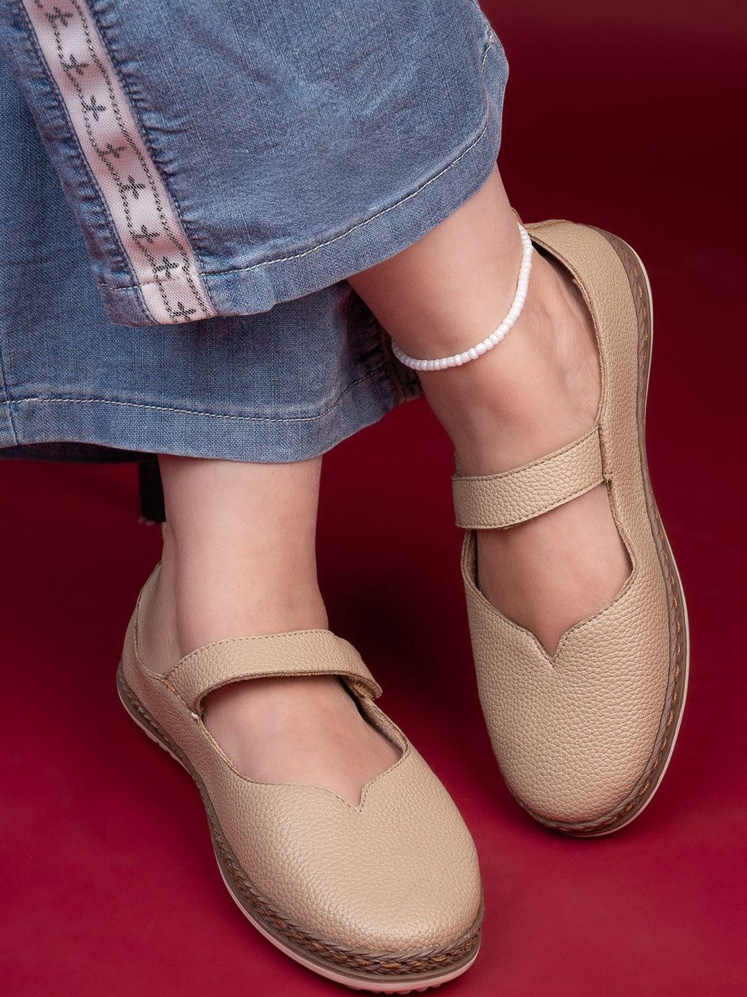 13 Reasons Women Textured Slip-On Sneakers