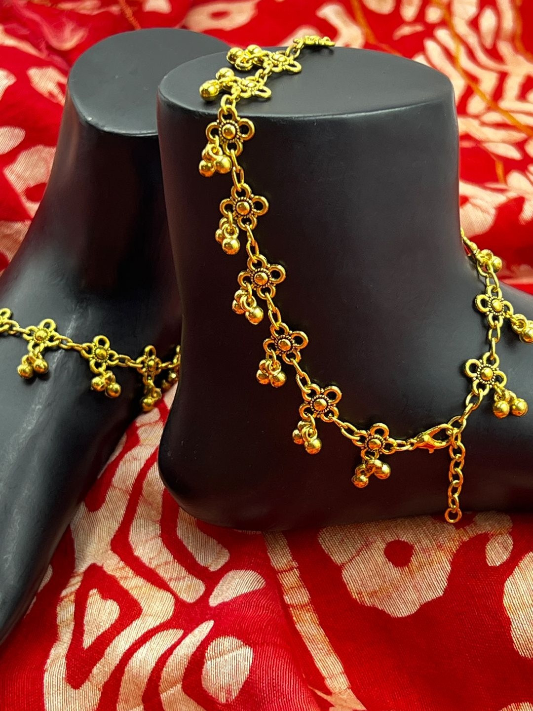 The Style Courtyard Gold-Plated Ghungroo Details Anklets