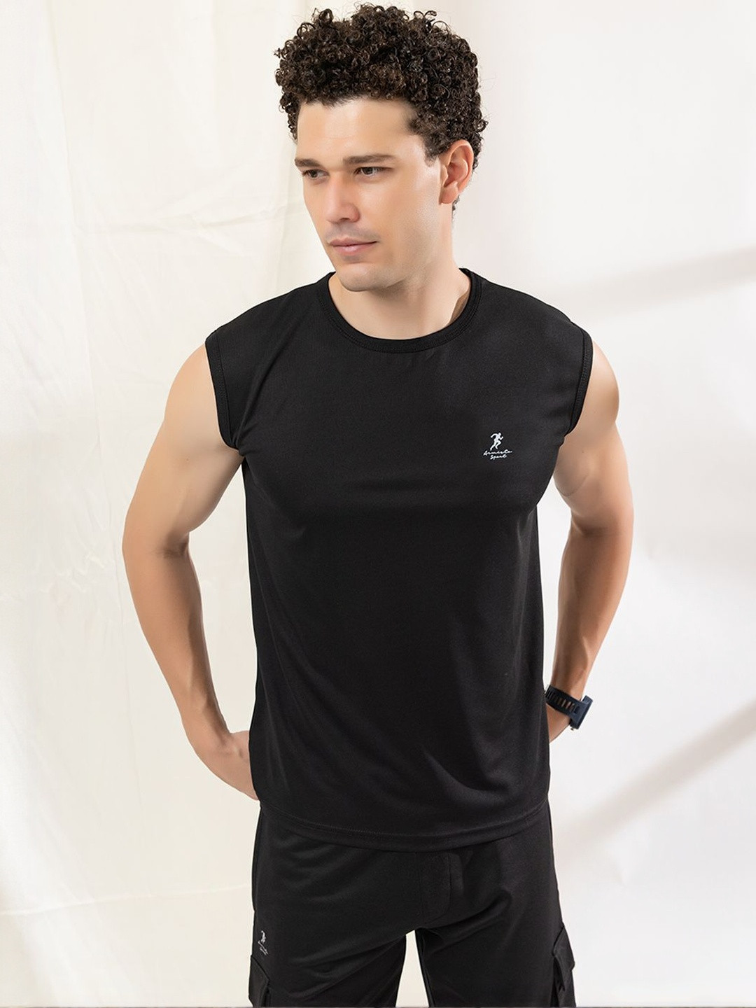 ARMISTO Men Solid Round Neck Drifit Badminton Vest T-shirt