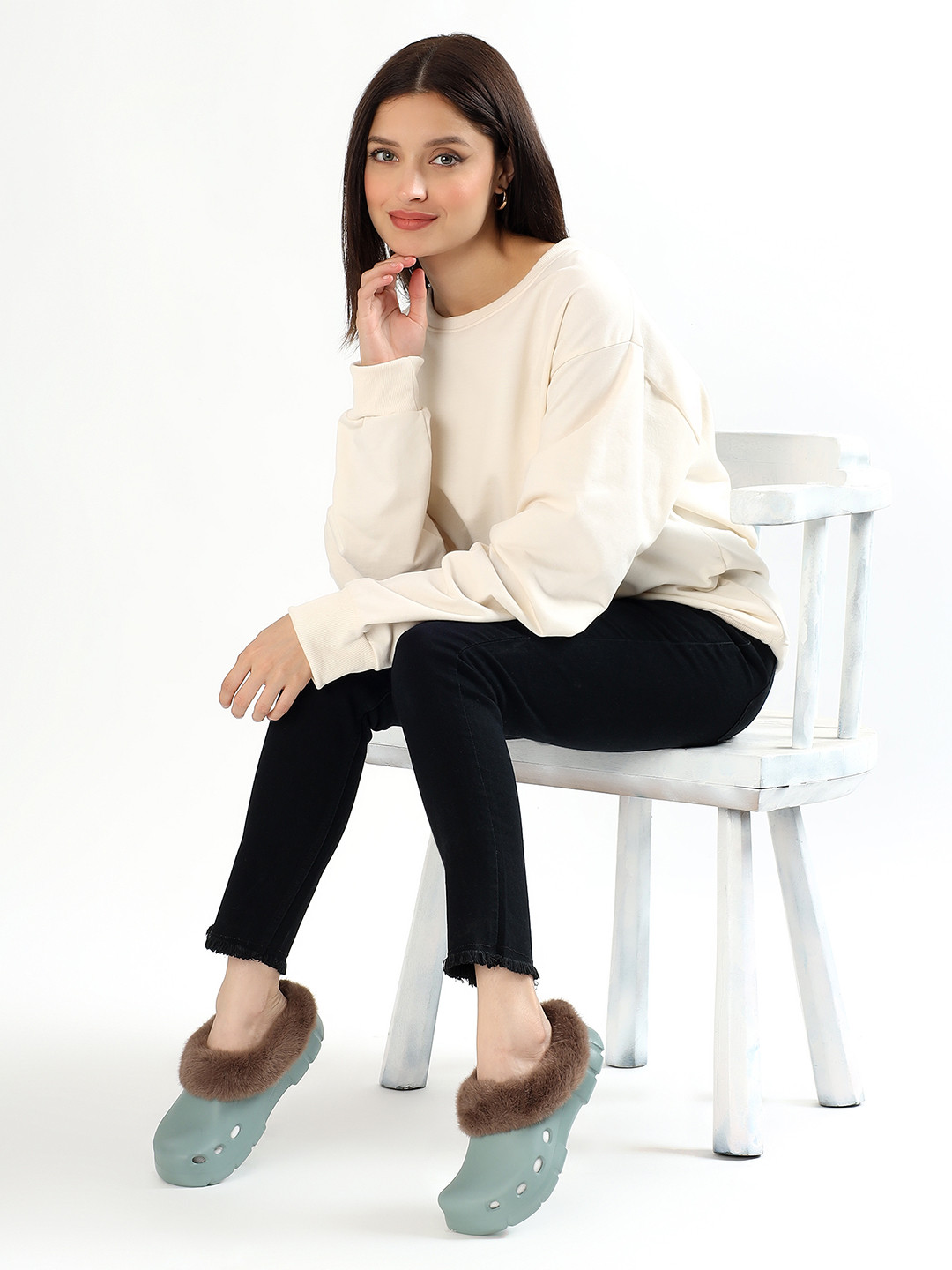 CASSIEY Women Self Design Indoor and Outdoor Clogs