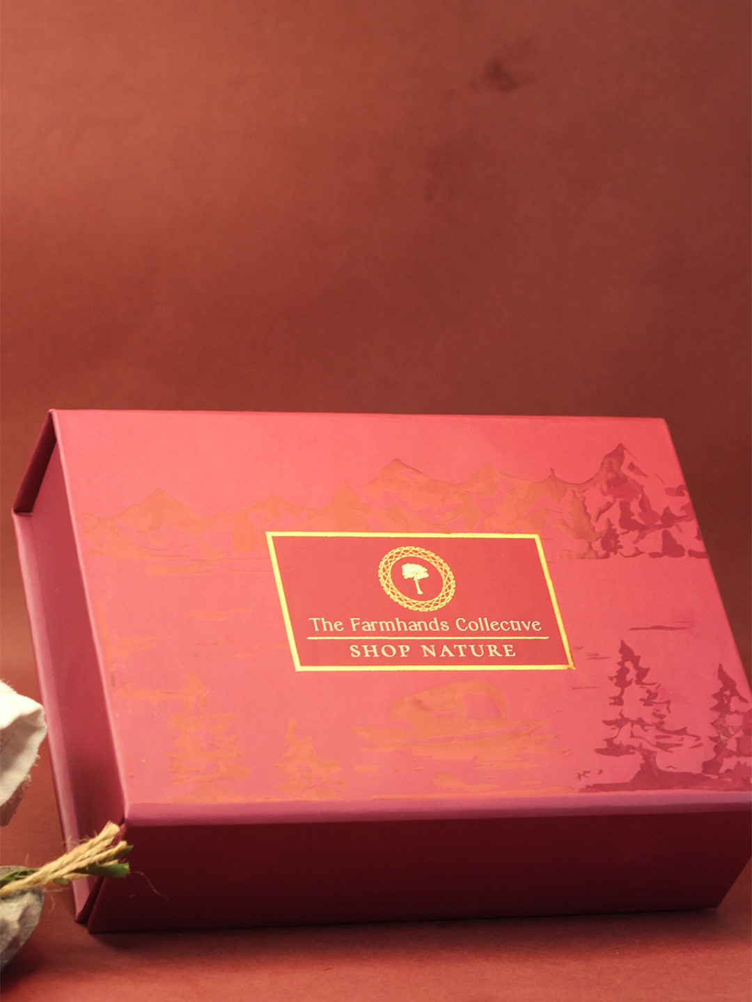 The Farmhands Collective 4-Piece Soap Gift Set with Lavender+Saffron+Rose+Multani