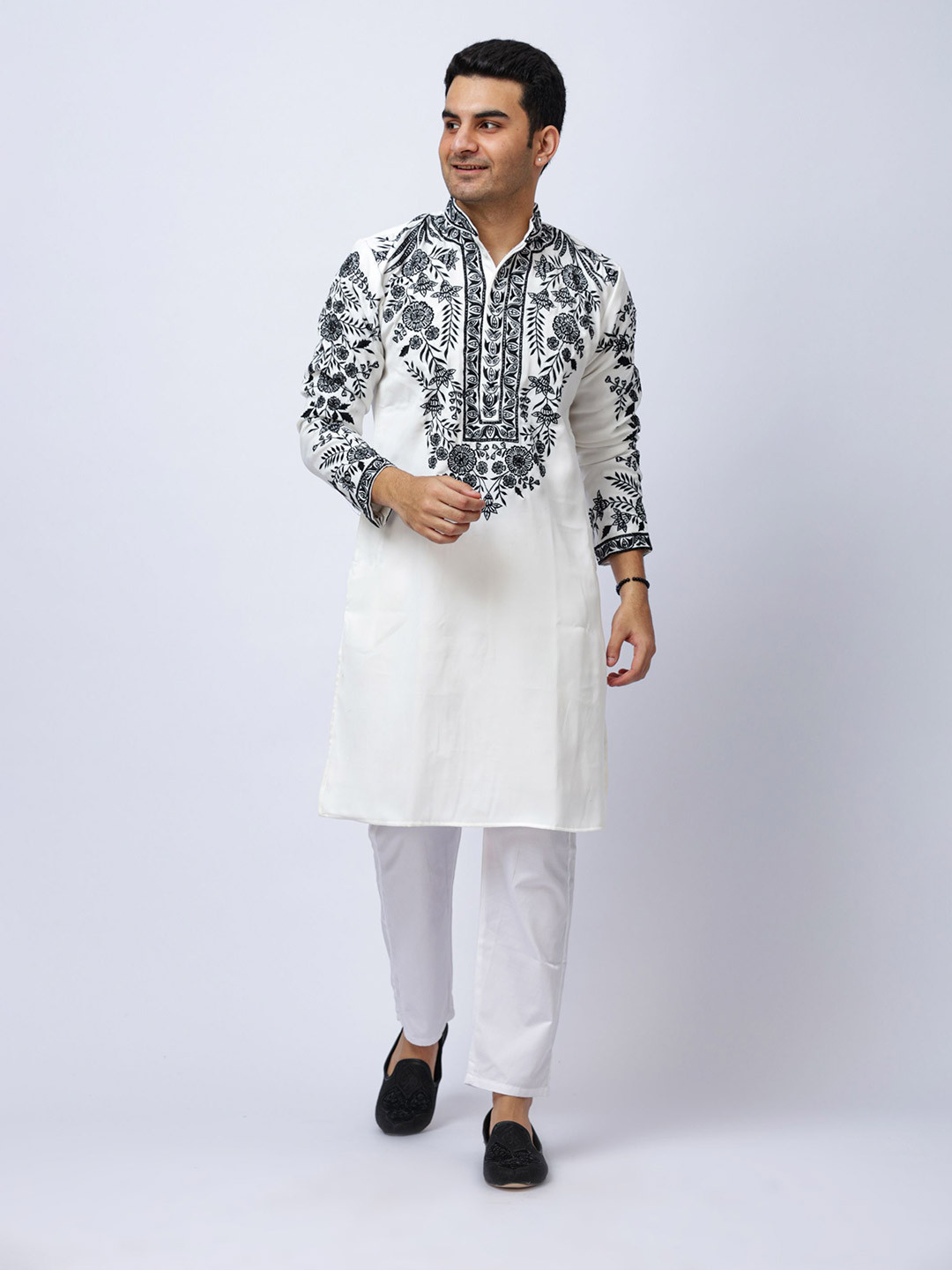Aesthelia Men Floral Embroidered Floral Jacquard Kurta