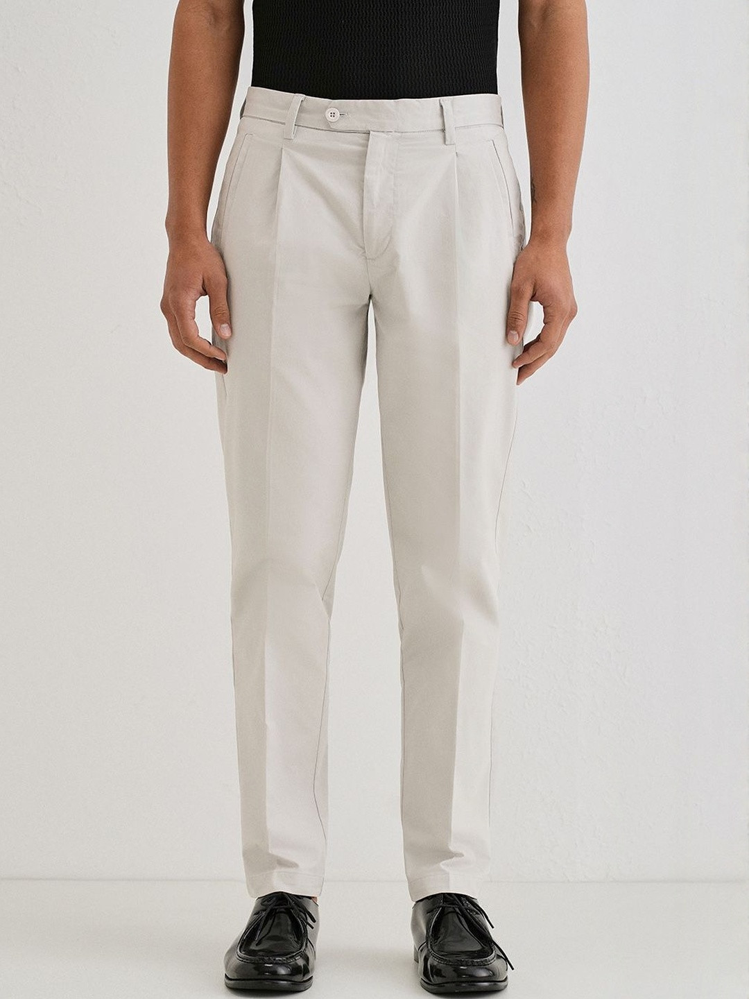 Banana Club Men Light Grey Pleated Plain Chinos Trousers