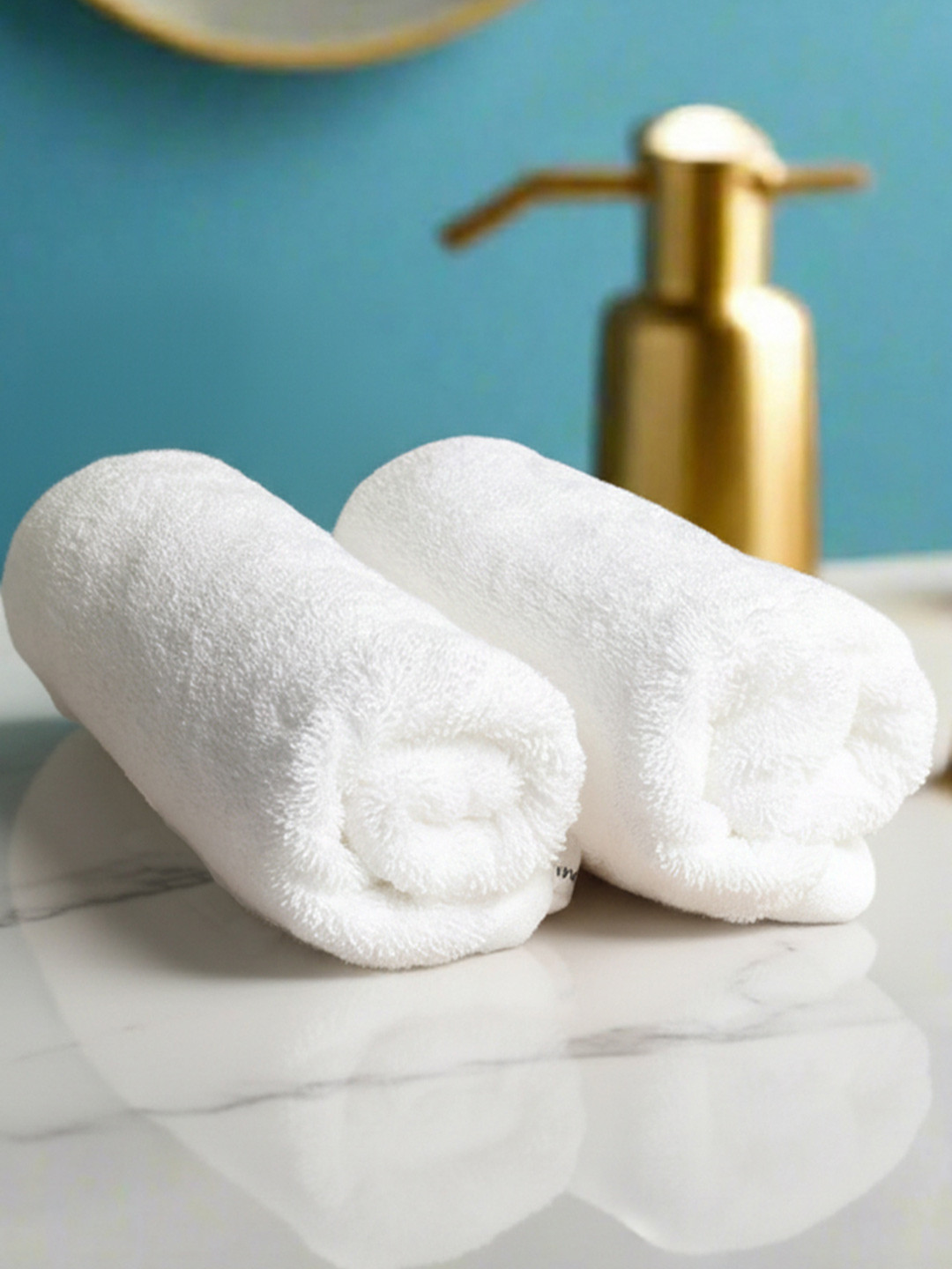 Heelium White Unisex Pack of 2 Bamboo Super Soft & Quick Drying Home & Gym Hand Towel