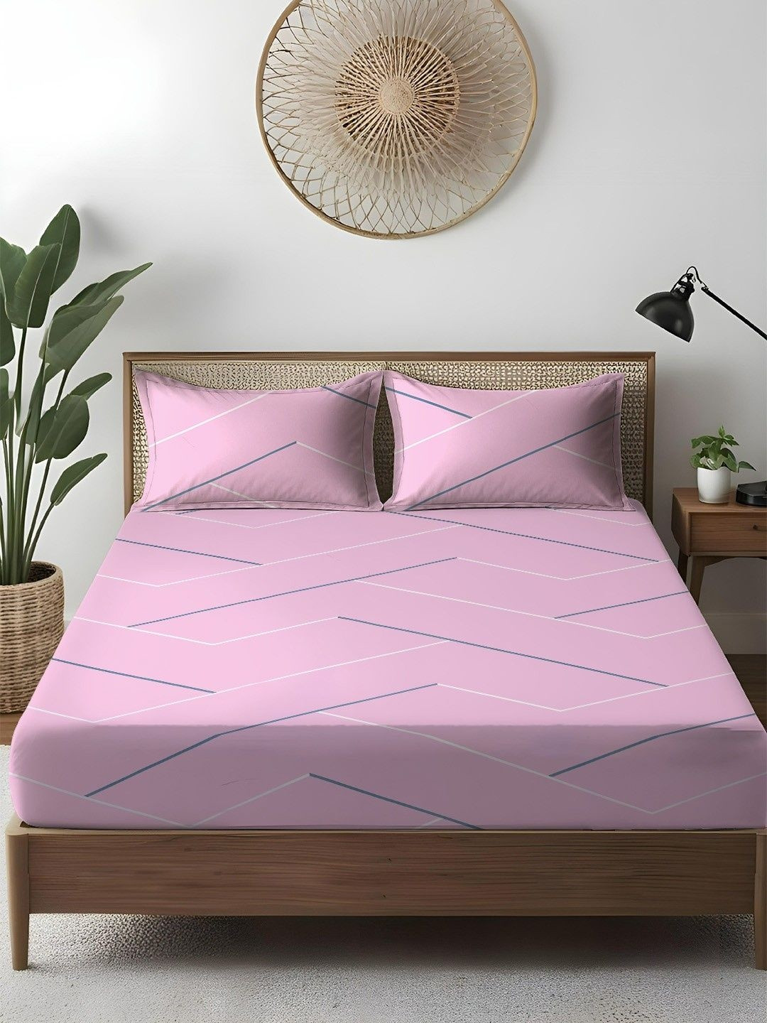 WEAVE AND DECOR Pink & Black Geometric 300 TC Queen Bedsheet with 2 Pillow Covers
