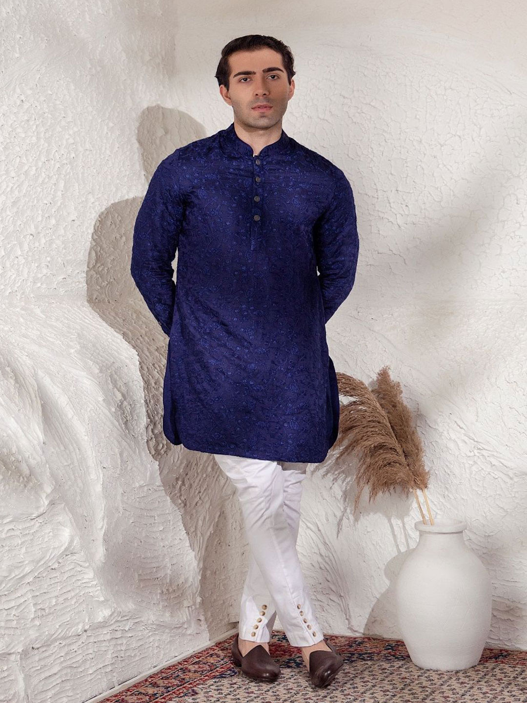 charchaand Ethnic Motifs Embroidered Mandarin Collar Thread Work Straight Kurta