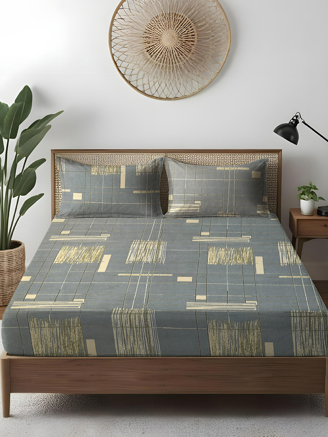 WEAVE AND DECOR Grey Printed 300TC Cotton Super King Bedsheet Set 1.98 m x 1.98 m