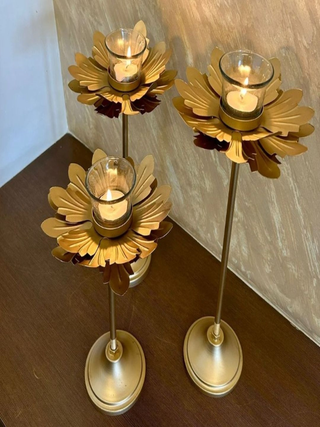 AAN DECOR Gold-Toned 3 Pieces Candle Holders