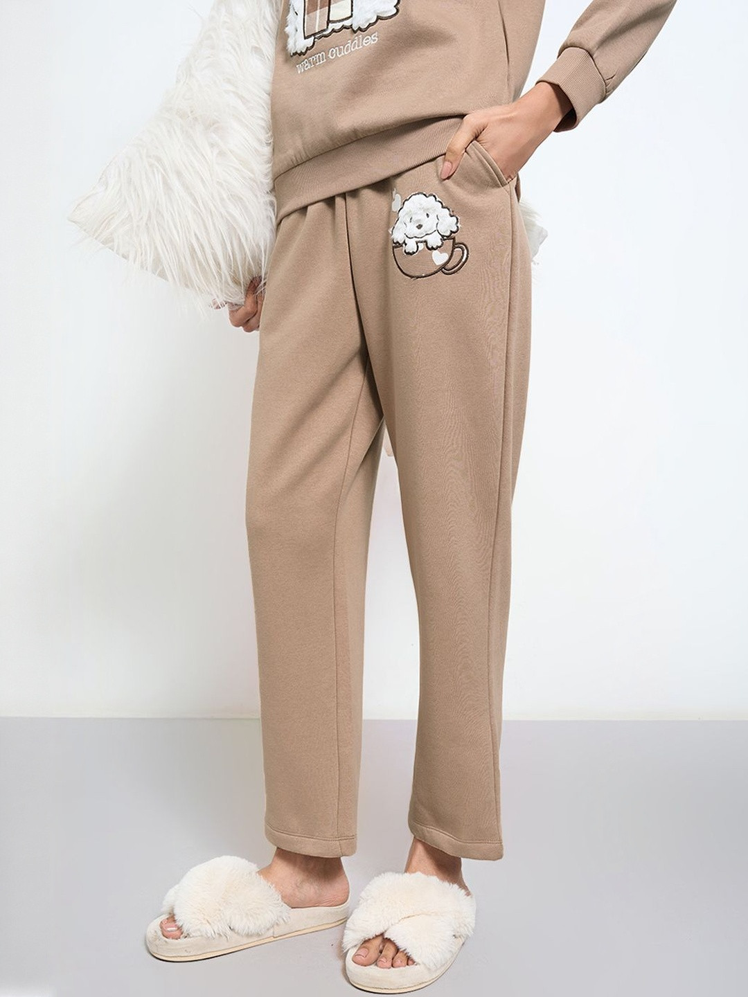 Dreamz by Pantaloons Women Embroidered Straight-Leg Lounge Pants