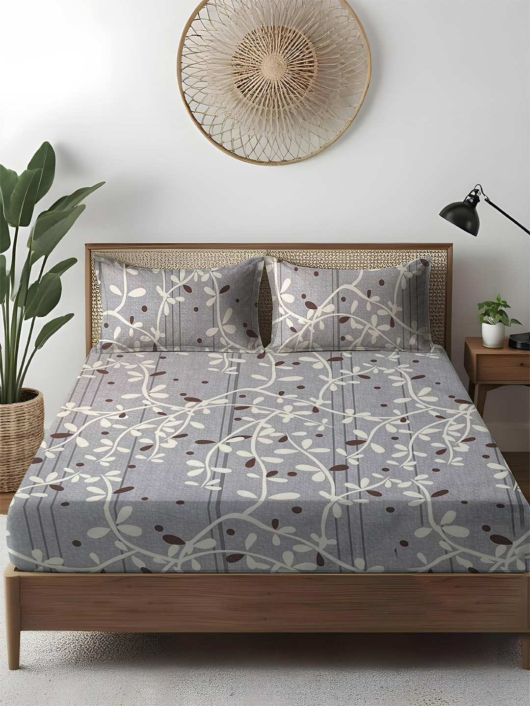 WEAVE AND DECOR Grey & White Printed 300TC Cotton Double King Bedsheet Set 1.98 m x 1.82 m