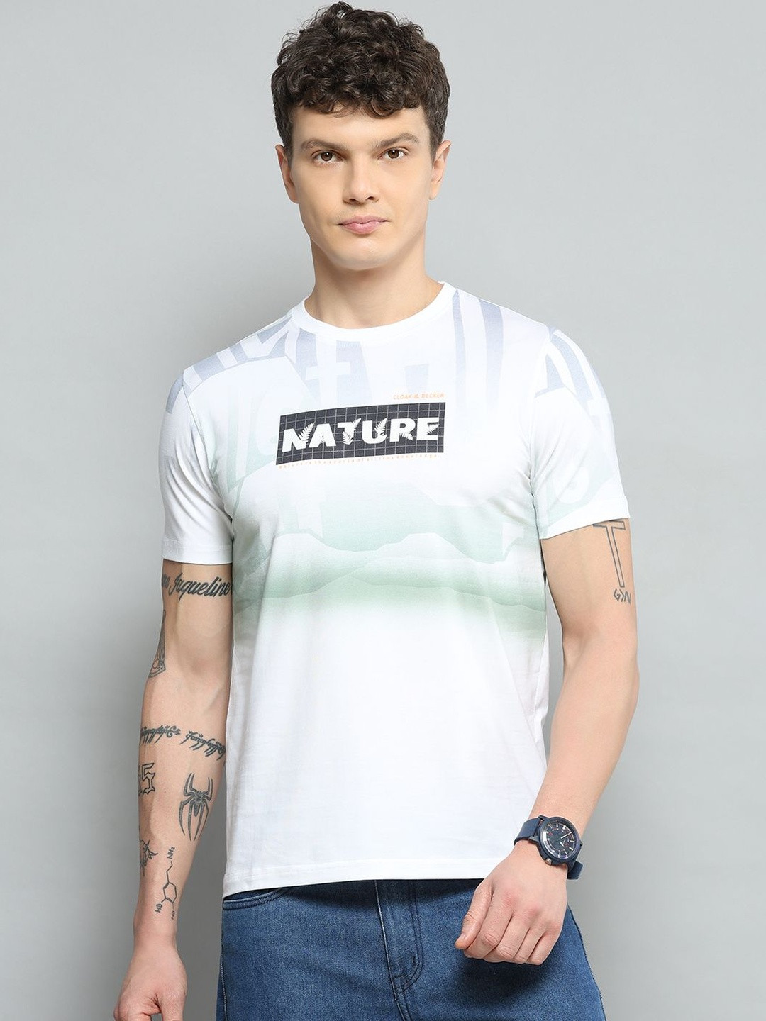 Cloak & Decker Men Printed Slim Fit T-shirt