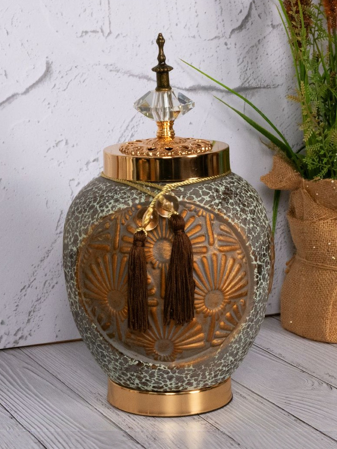 AARVI DECOR STUDIO Beige Ceramic Antique Decorative Reverie Vase