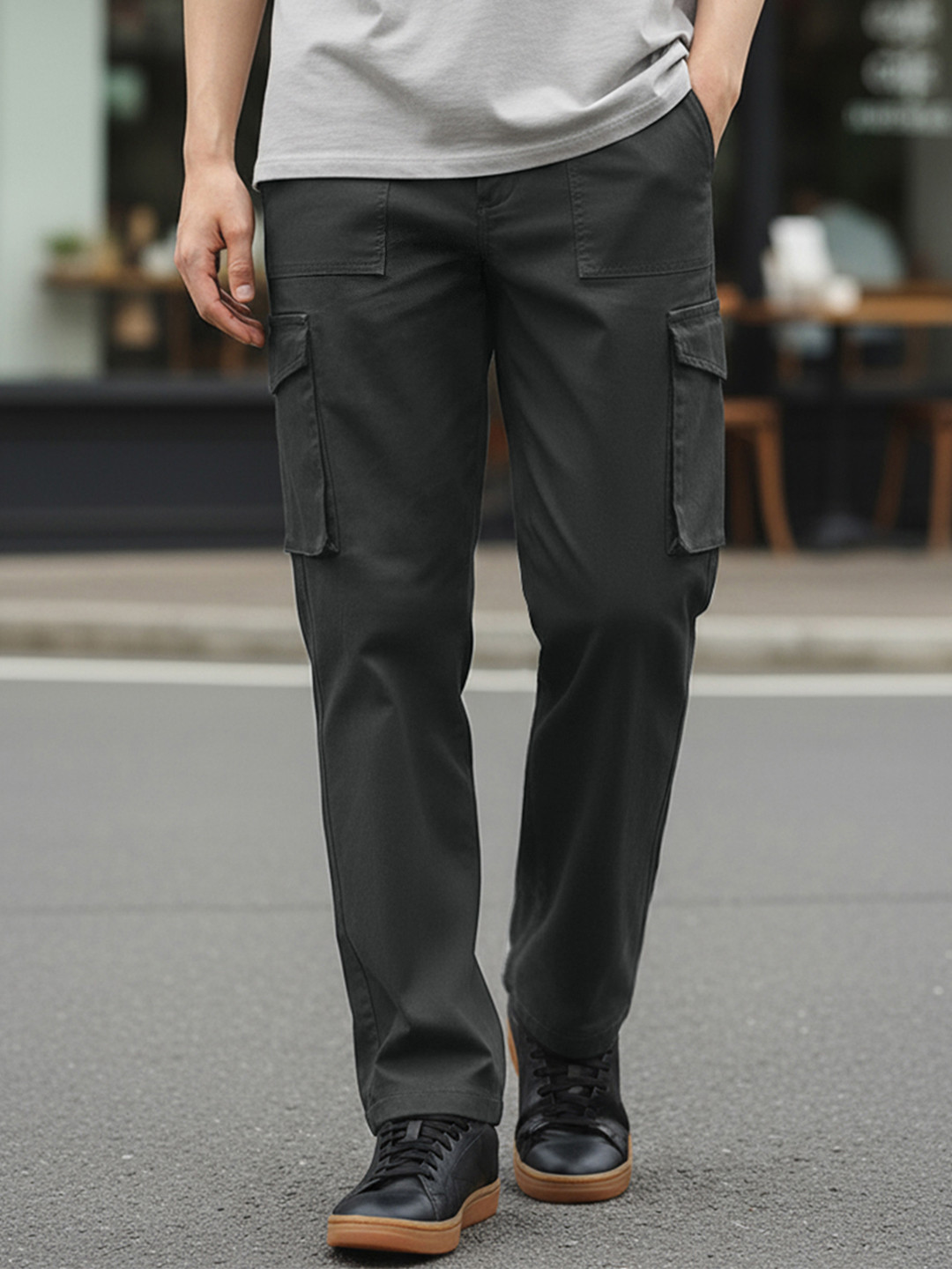 Bewakoof Men Grey Straight Fit Cargo Pants