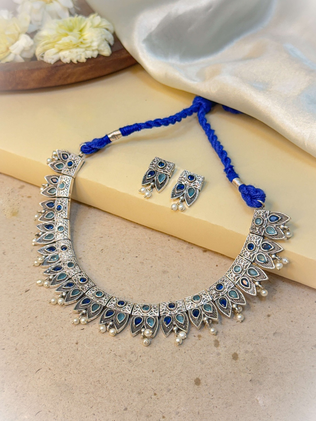 NAMAN ARTS Stone-Studded & Beaded Jewellery Set