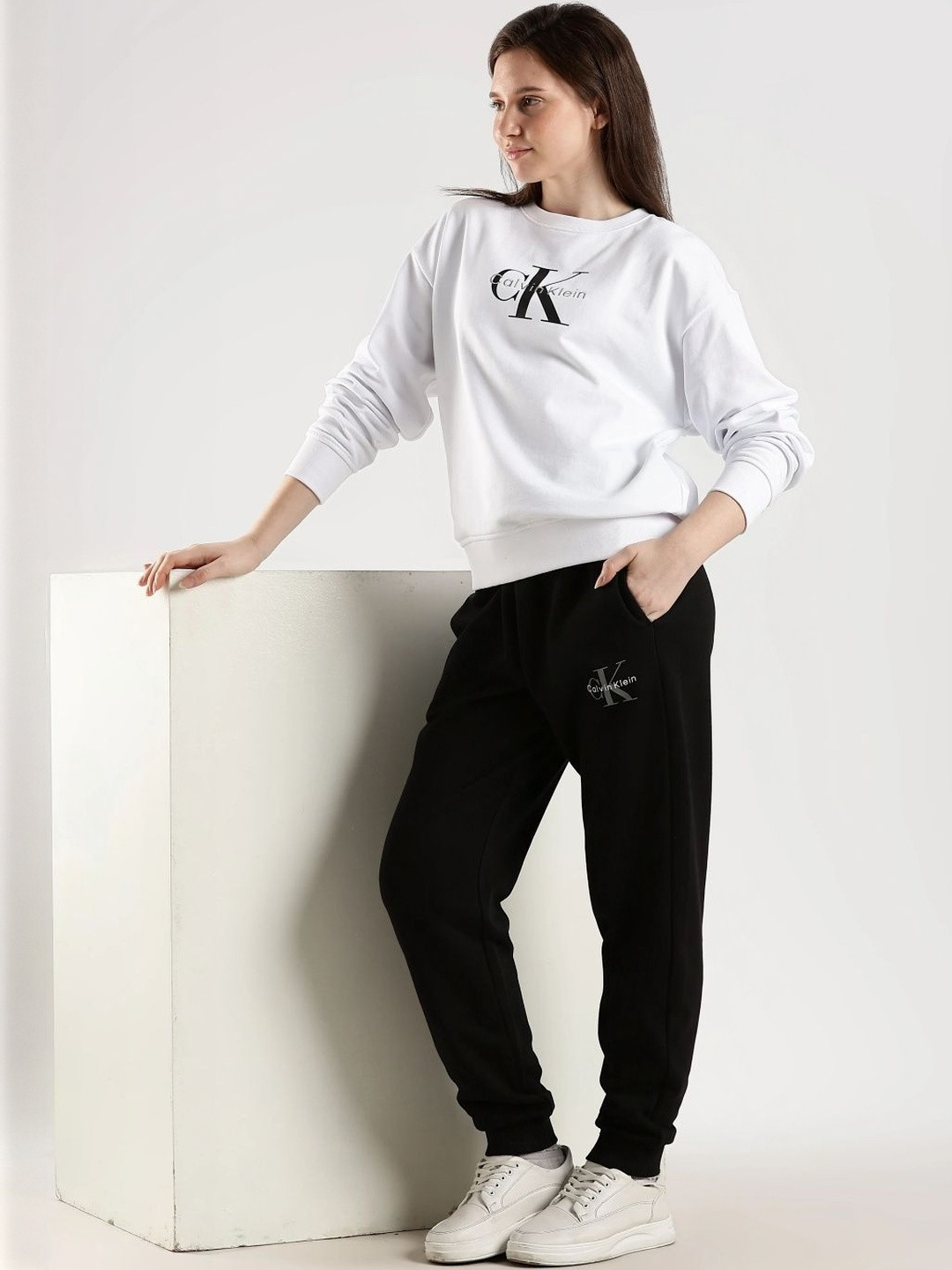 Calvin Klein Jeans Women Cotton Joggers