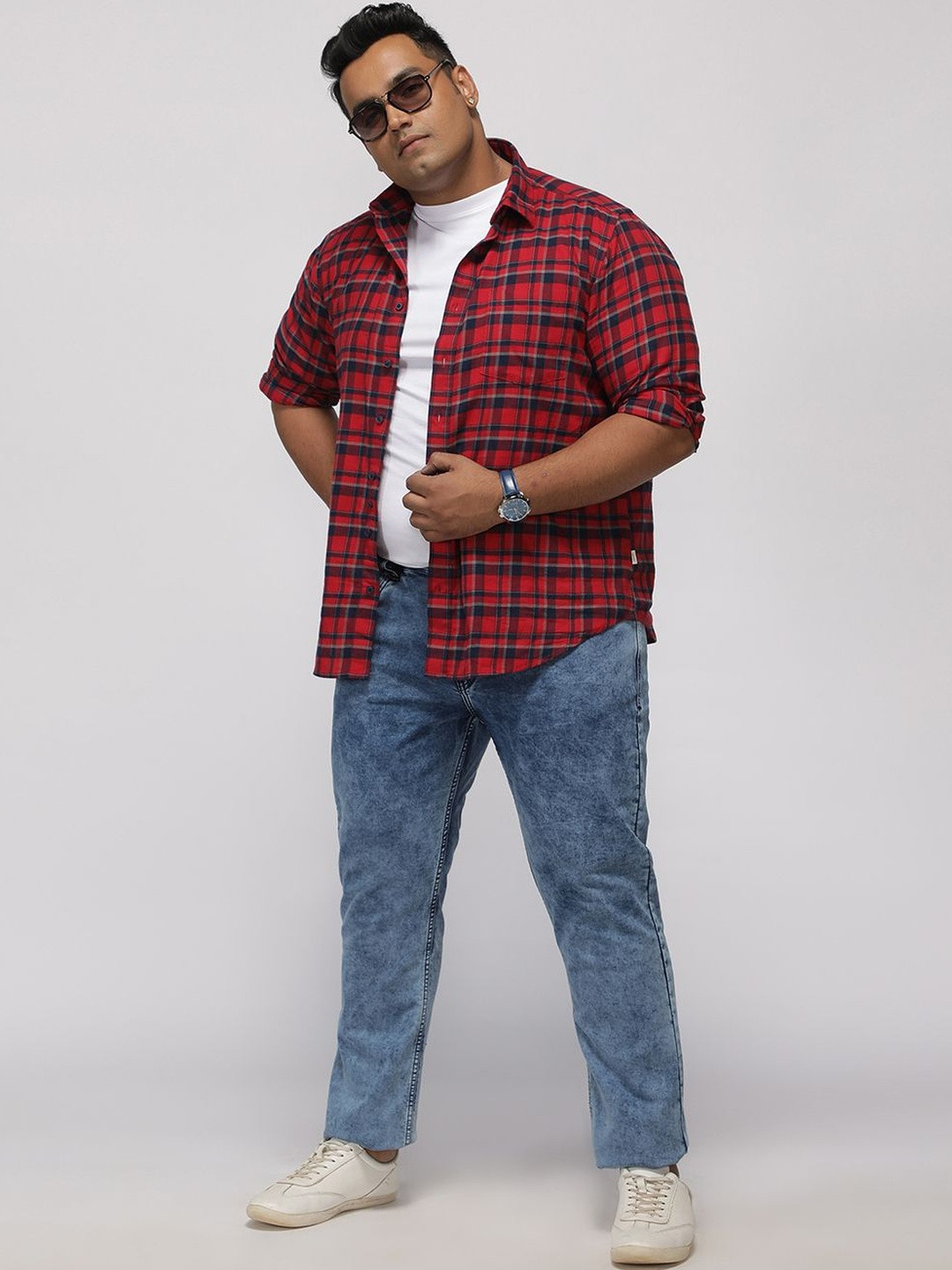 Big Hello - The Plus Life Men Regular Fit Mid-Rise Light Fade Plus Size Jeans