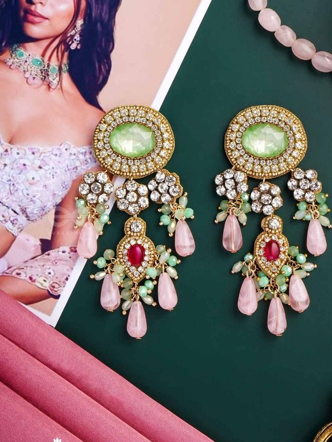 EVERSTYLISH Oval Drop Earrings