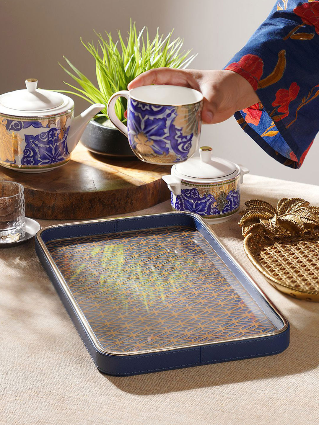 Pure Home and Living Unisex Blue MDF Printed Glass Rectangle Faux Leather Platter - Large