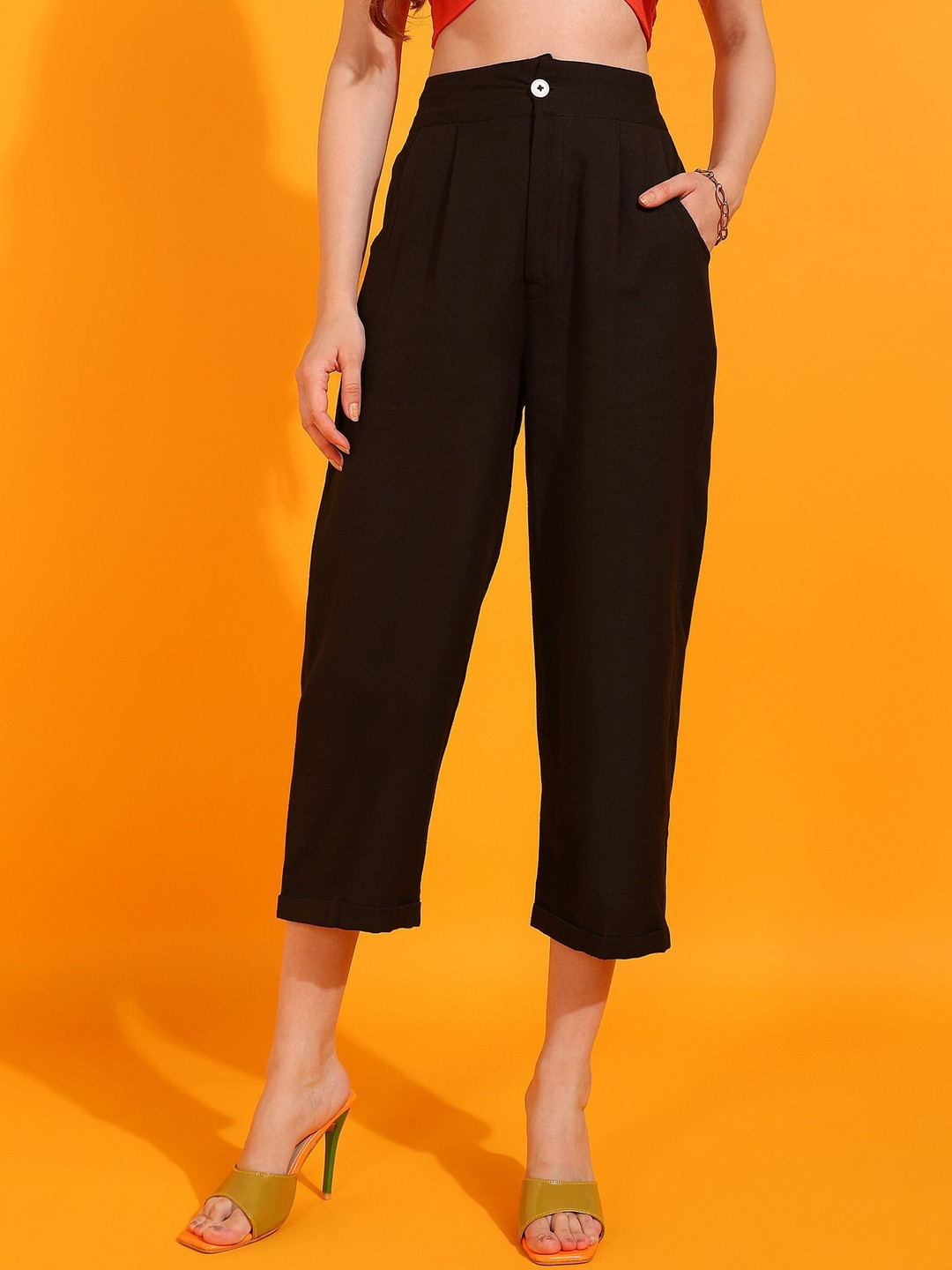 Pittra4ever Women Pack Of 2 Solid Relaxed Mid-Rise Crop Trousers