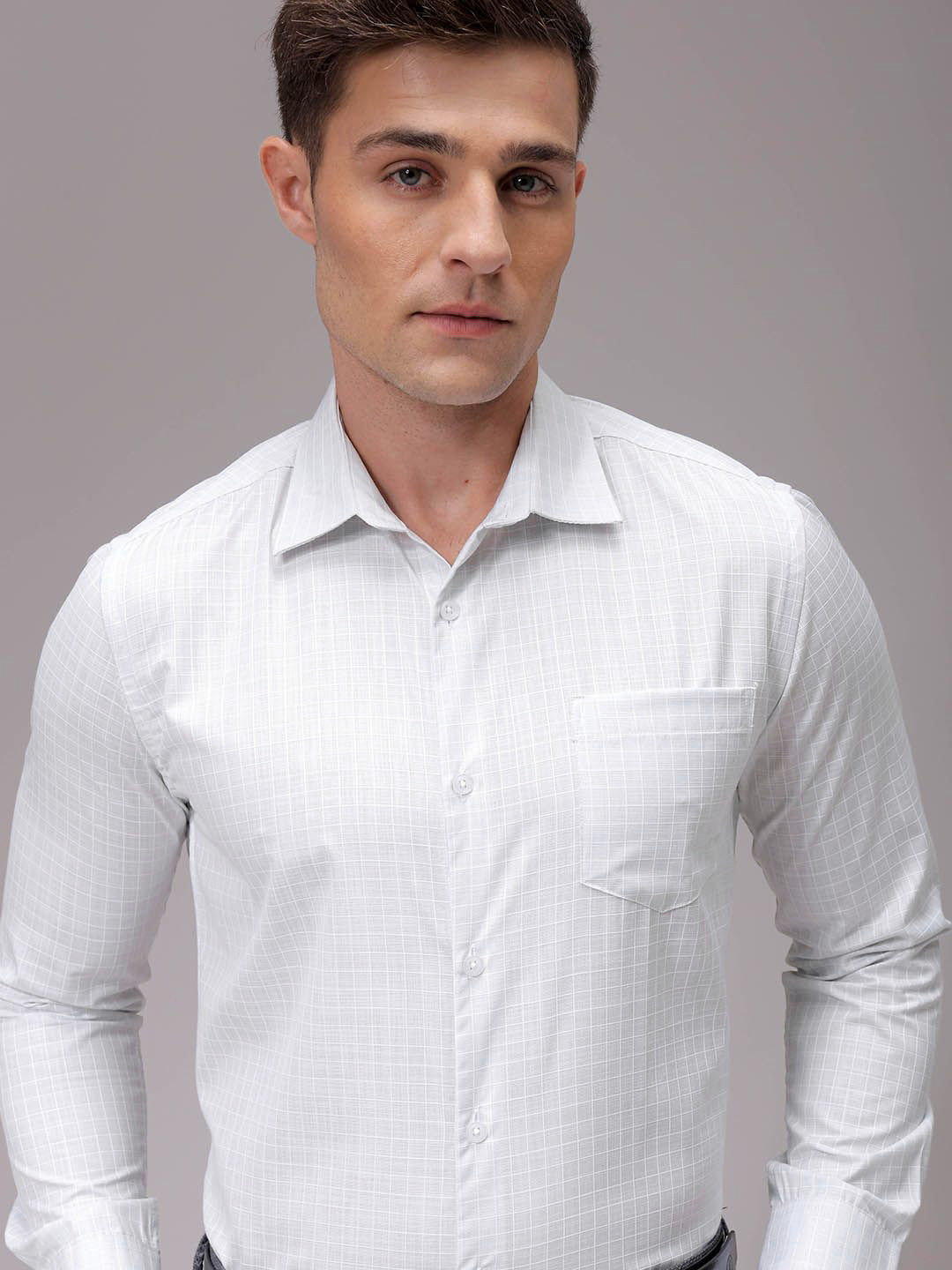 The Indian Garage Co. X Luxe Men Slim Fit Opaque Checked Formal Shirt