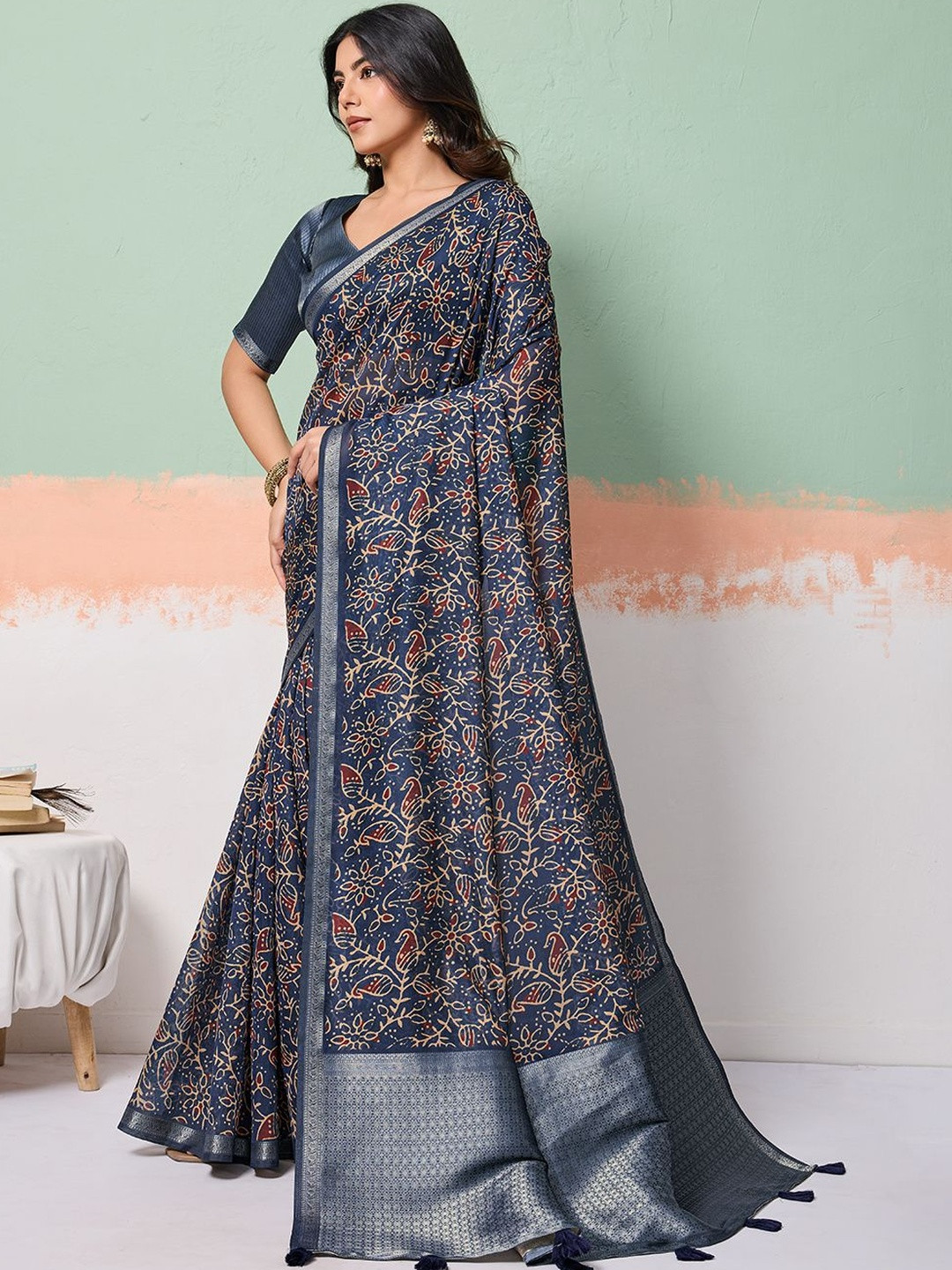 100 Dreams Ethnic Motifs Zari Tissue Handloom Block Print Saree