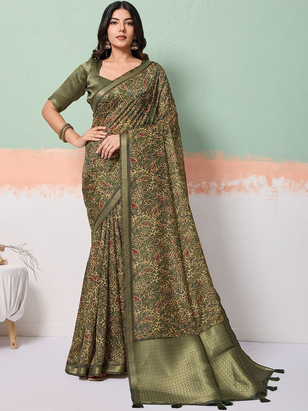 100 Dreams Ethnic Motifs Zari Tissue Handloom Block Print Saree