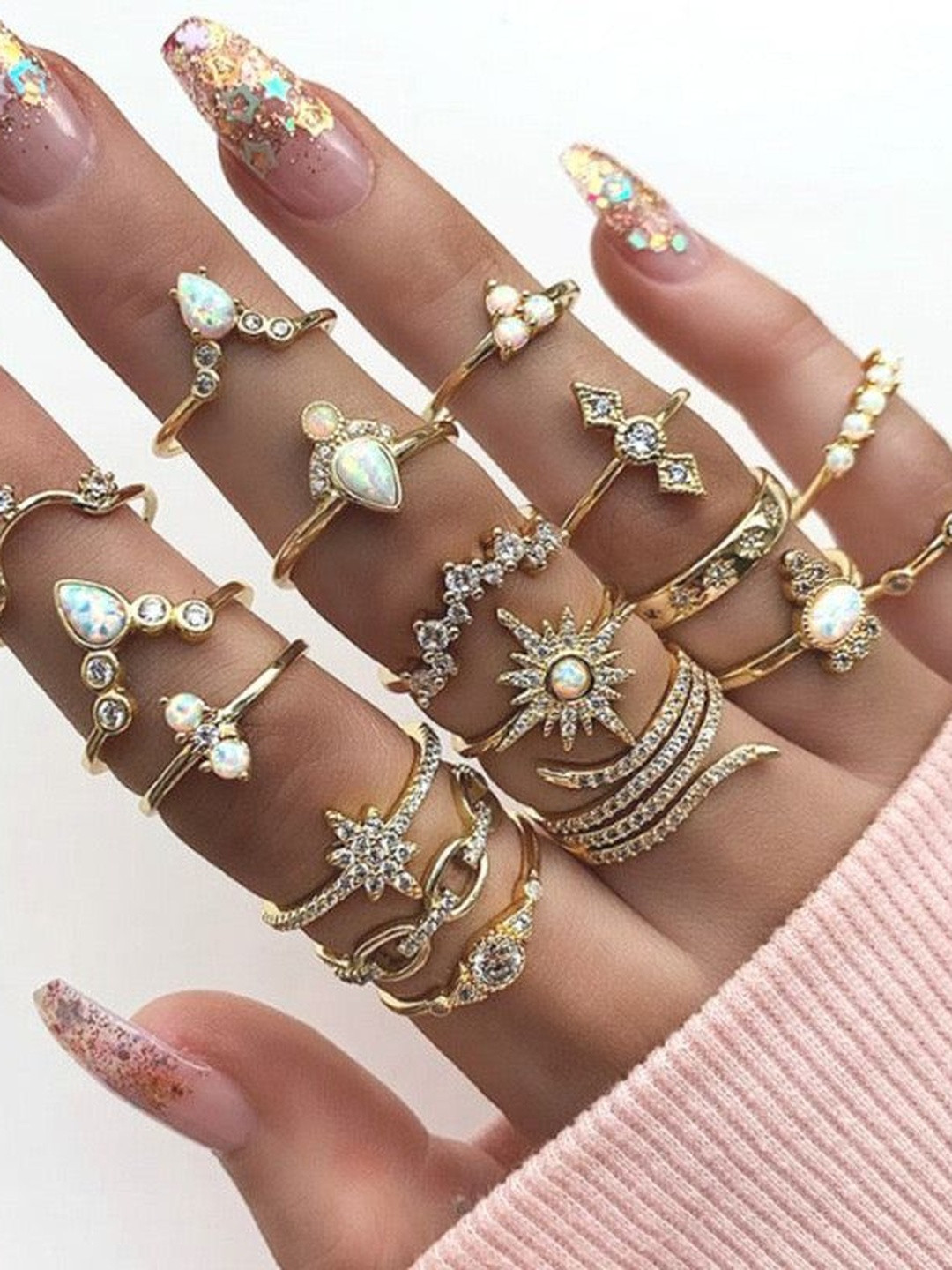 DressBerry Set Of 17 Gold-Plated American Diamond-Studded Floral Plushy Finger Ring