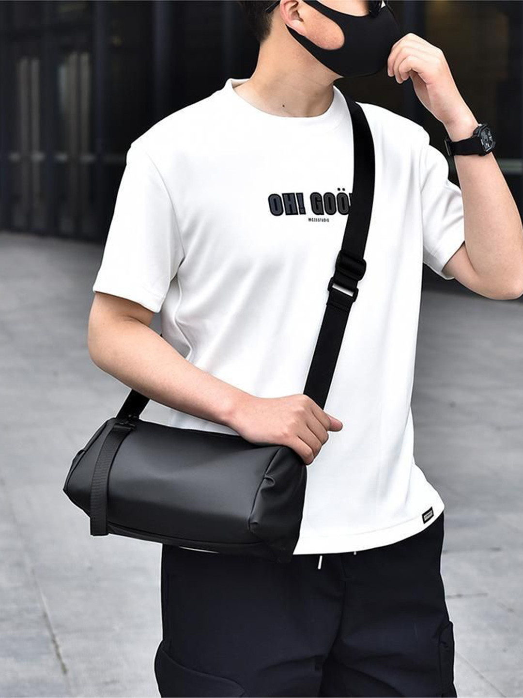 Mast & Harbour Men Waterproof Duffel Bag