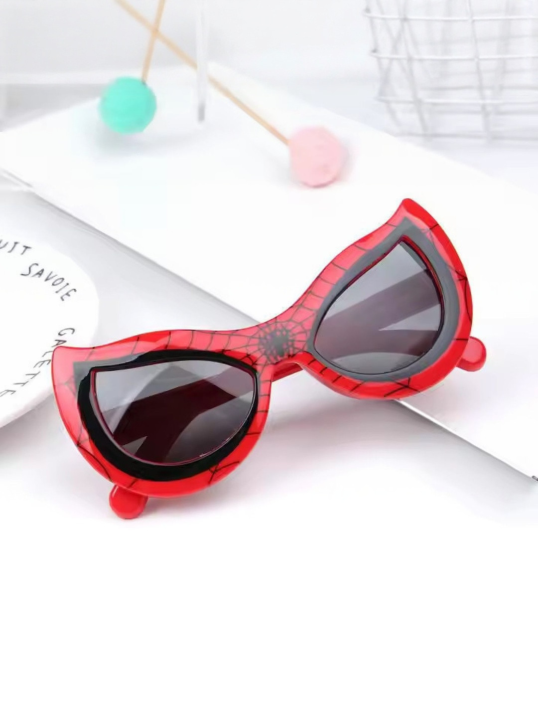 HAYDEN haiza Unisex Black Lens & Red Cateye Sunglasses With UV Protected Lens Spider